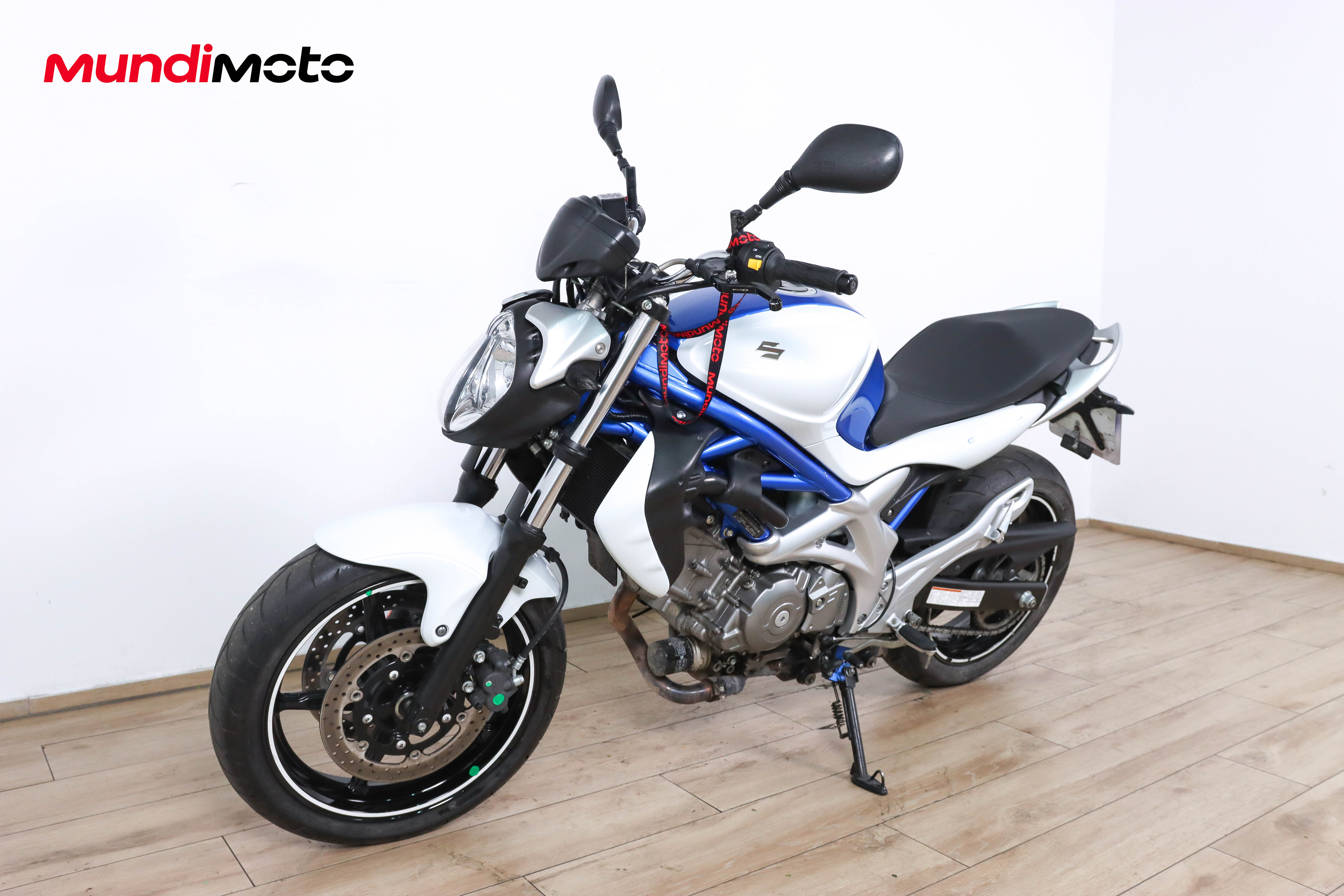 SUZUKI Gladius 650SUZUKI9 SUZUKI Gladius 650SUZUKI9