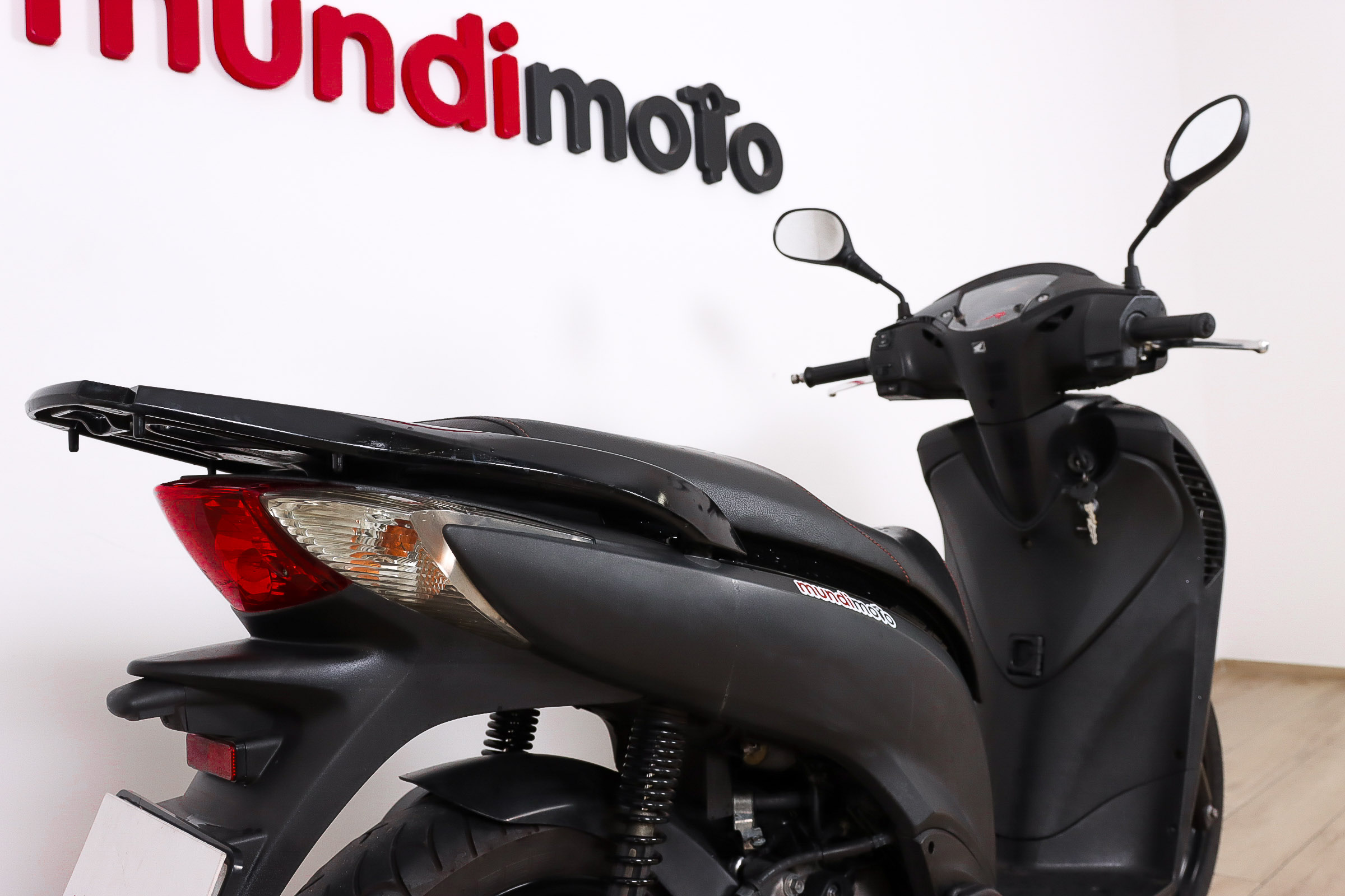 HONDA SCOOPY SH125iHONDA4 HONDA SCOOPY SH125iHONDA4