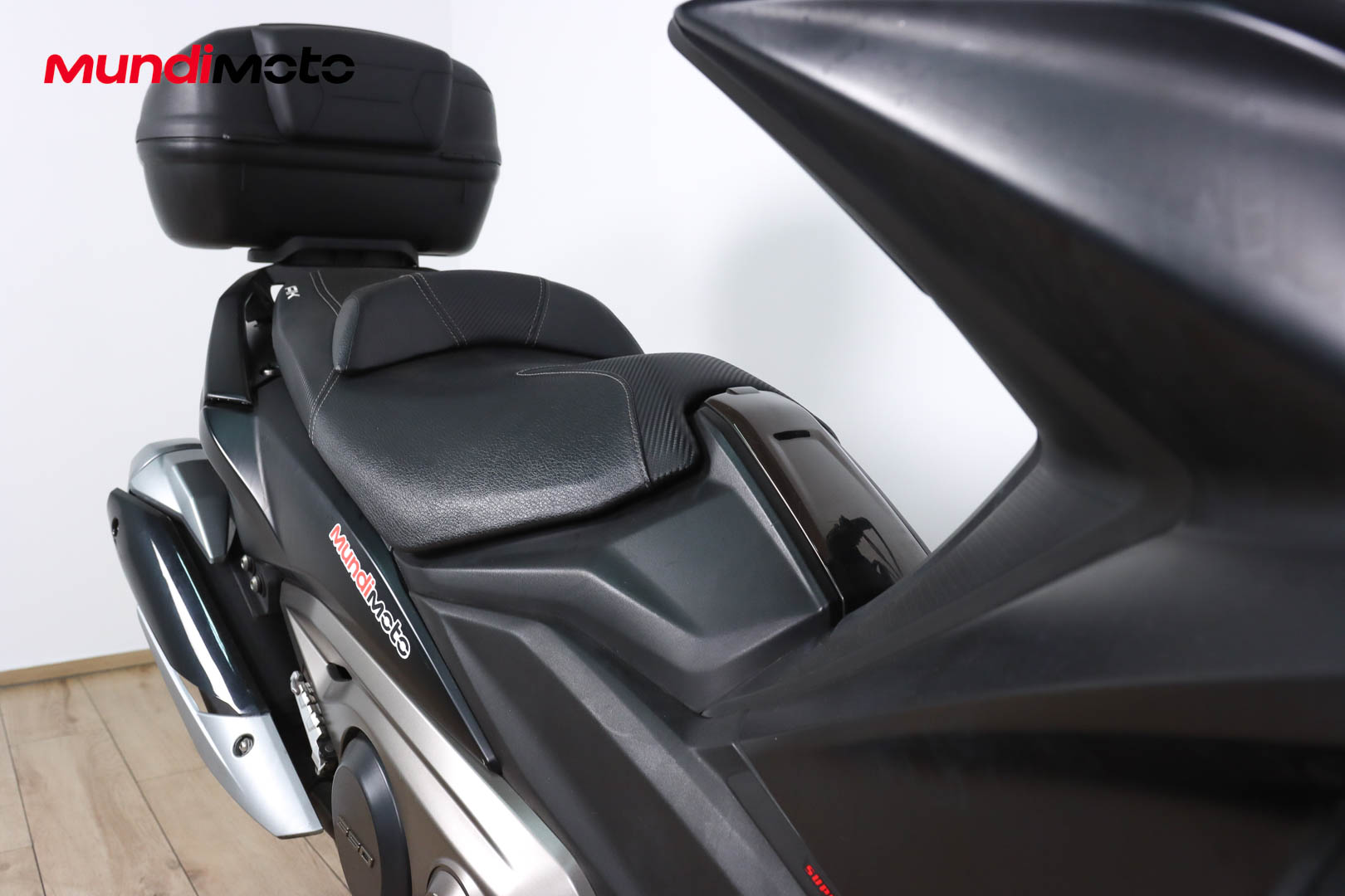 KYMCO AK 550KYMCO5 KYMCO AK 550KYMCO5