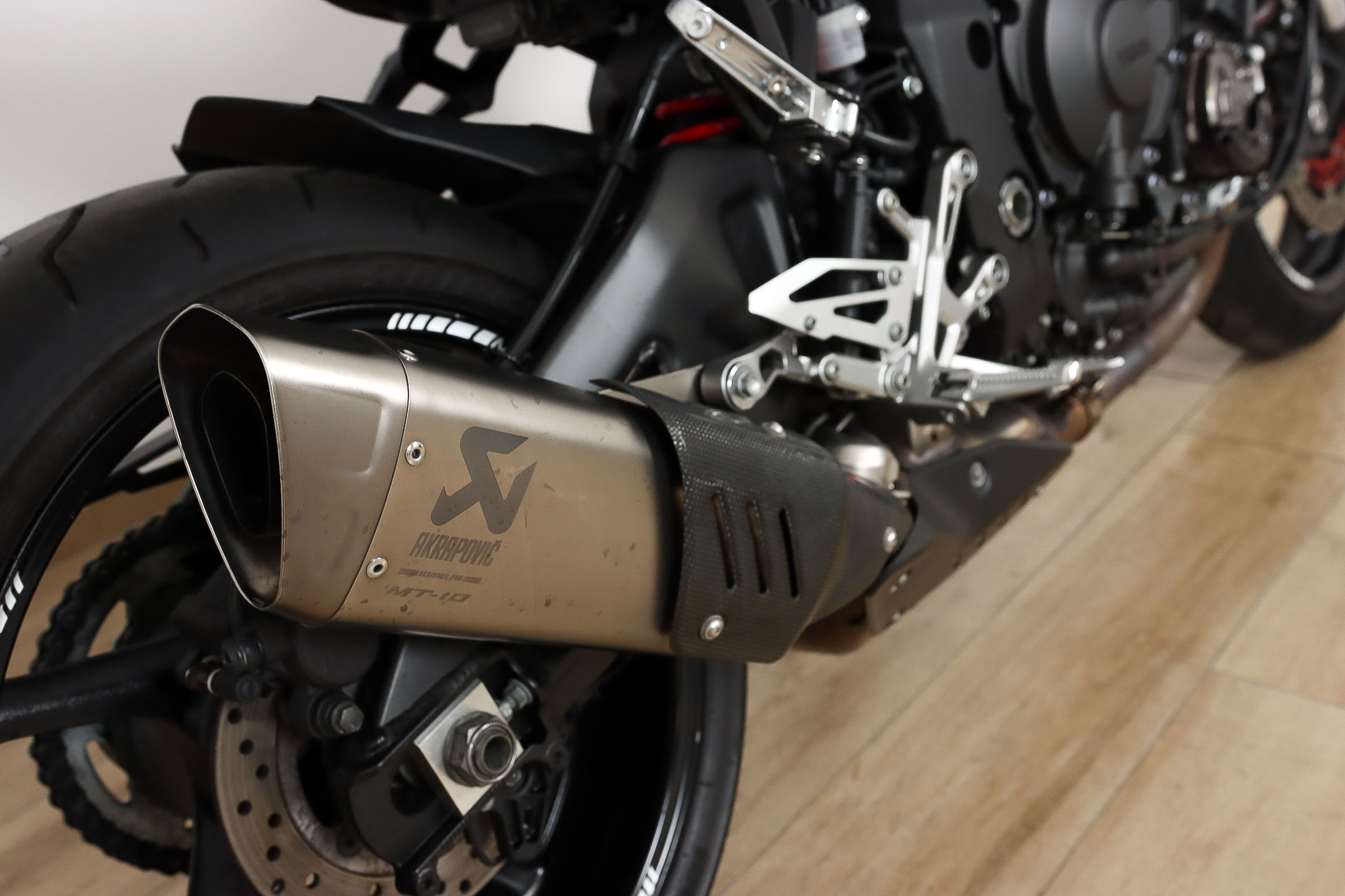 YAMAHA MT10YAMAHA8 YAMAHA MT10YAMAHA8
