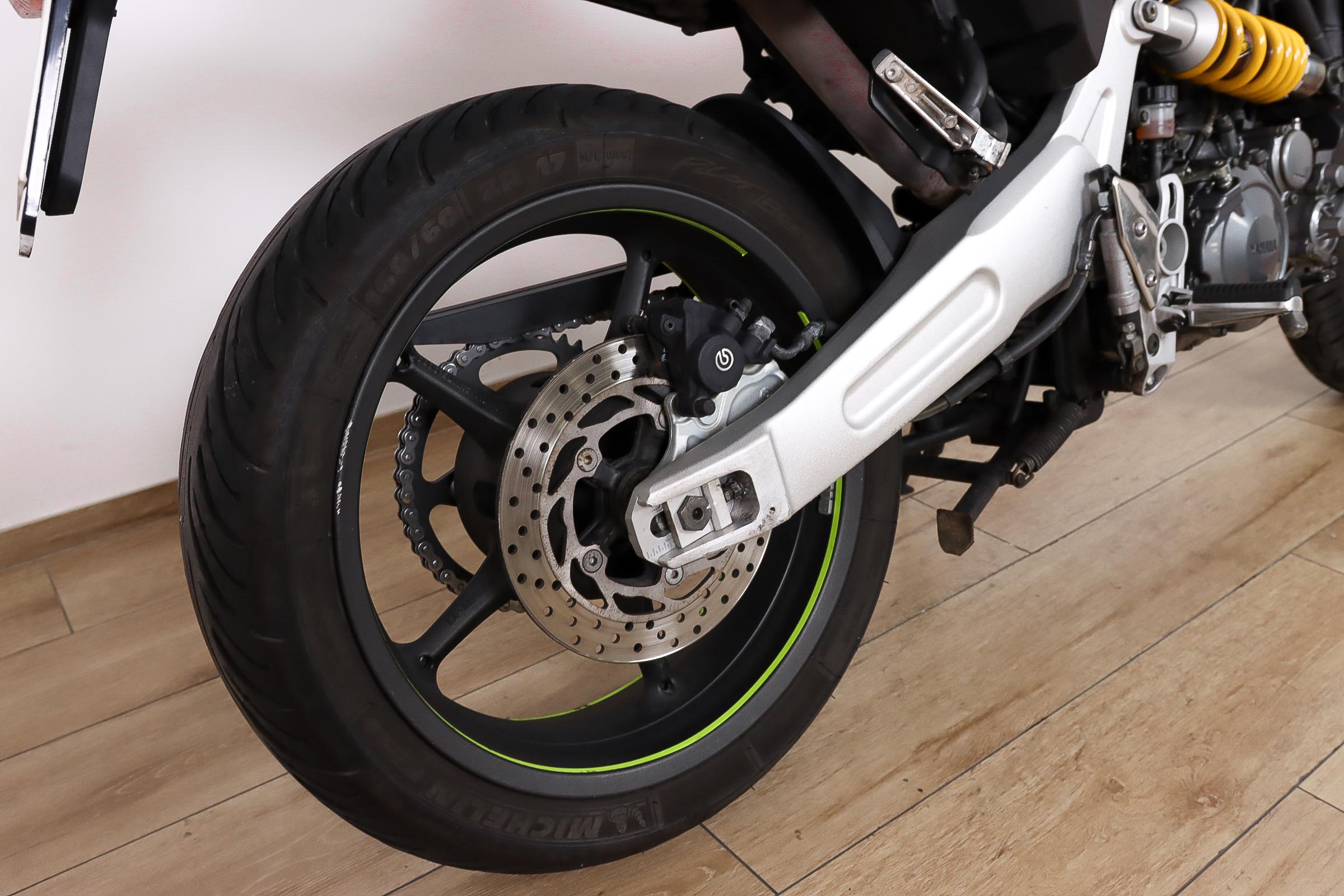 YAMAHA MT 03YAMAHA5 YAMAHA MT 03YAMAHA5