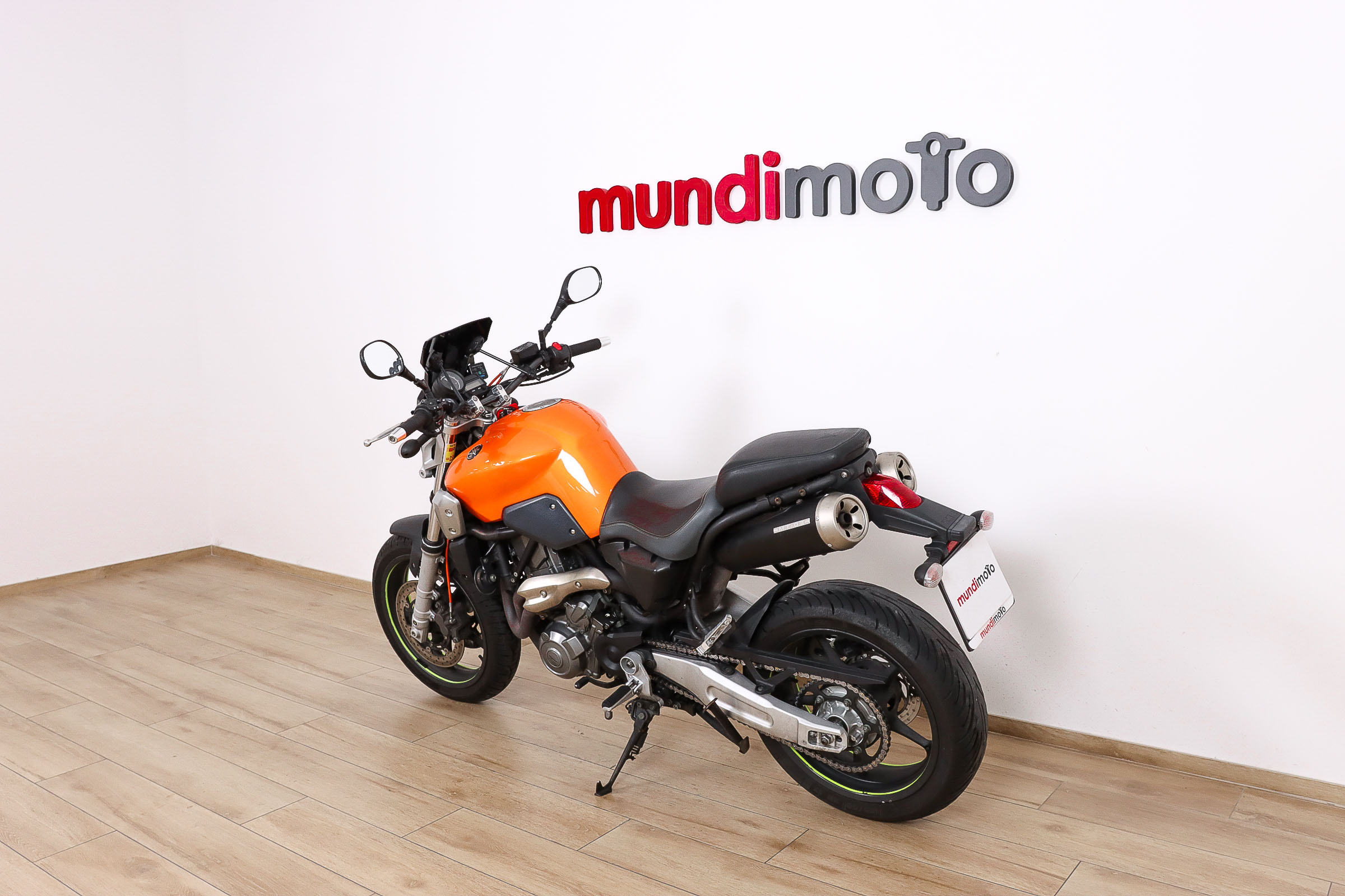 YAMAHA MT 03YAMAHA8 YAMAHA MT 03YAMAHA8