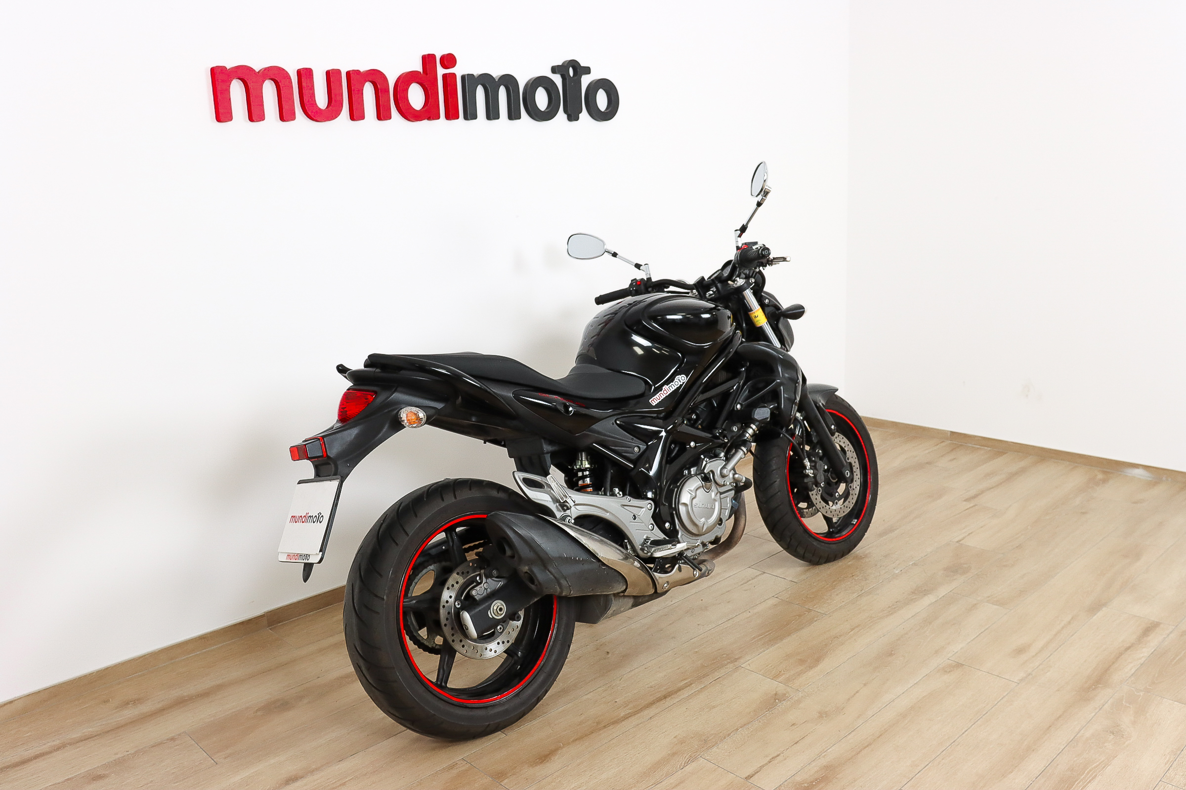 SUZUKI Gladius 650SUZUKI2 SUZUKI Gladius 650SUZUKI2