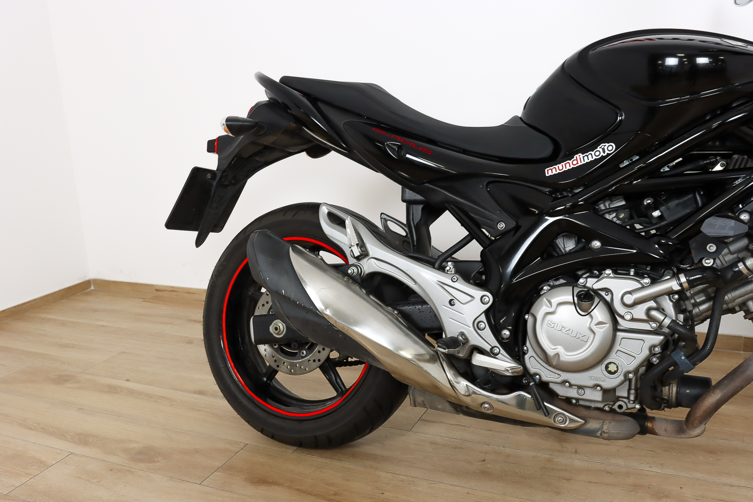 SUZUKI Gladius 650SUZUKI5 SUZUKI Gladius 650SUZUKI5