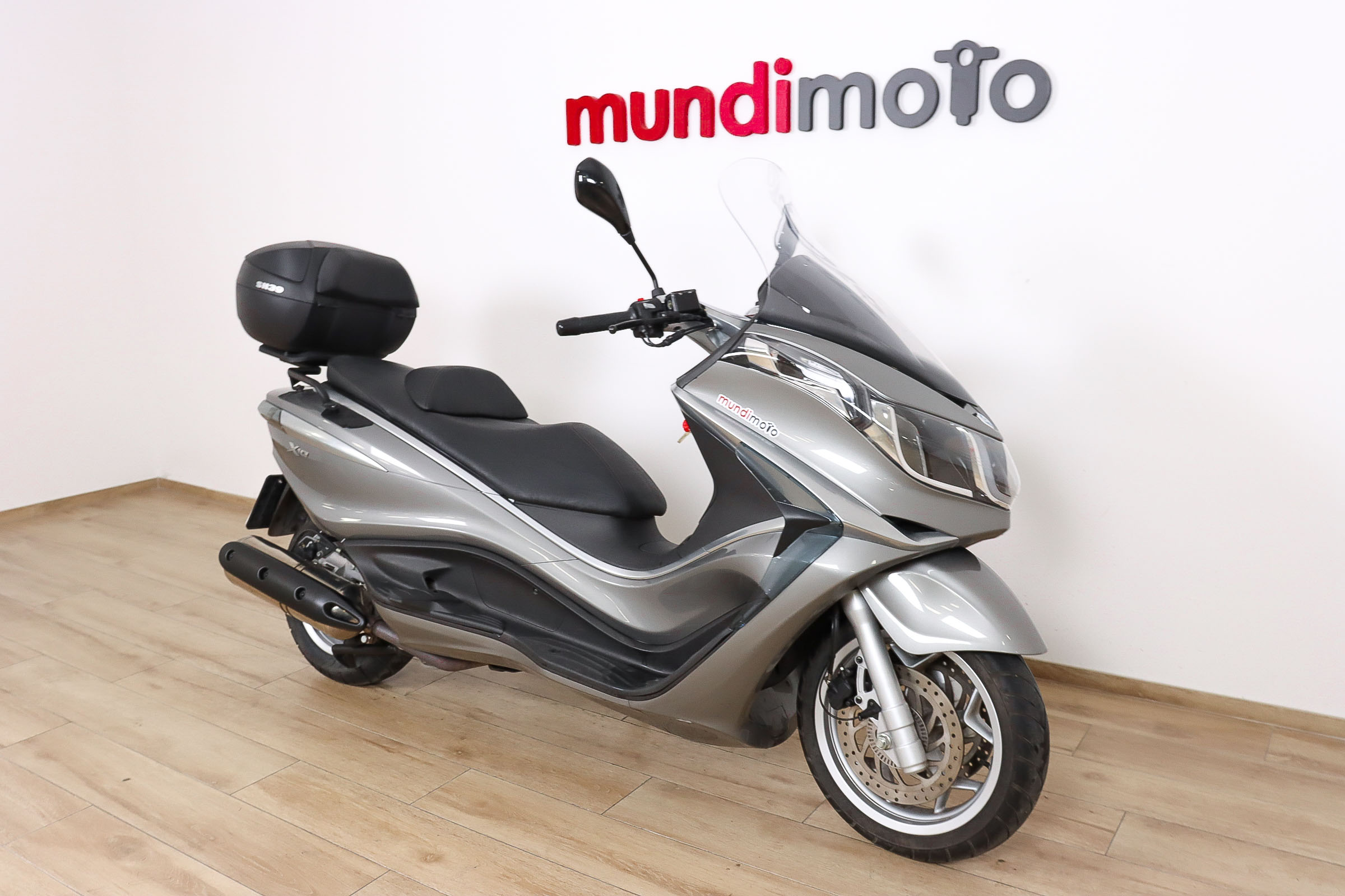PIAGGIO X10 500 ExecutivePIAGGIO2 PIAGGIO X10 500 ExecutivePIAGGIO2