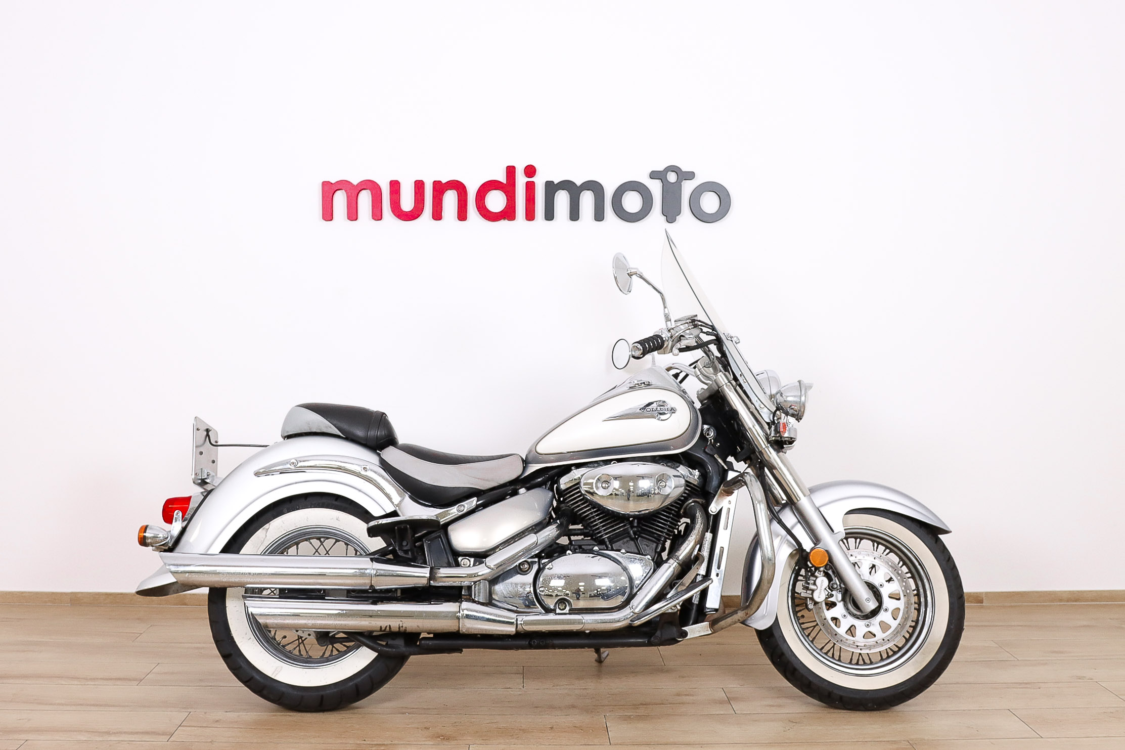 SUZUKI VL 800 Intruder VolusiaSUZUKI0 SUZUKI VL 800 Intruder VolusiaSUZUKI0