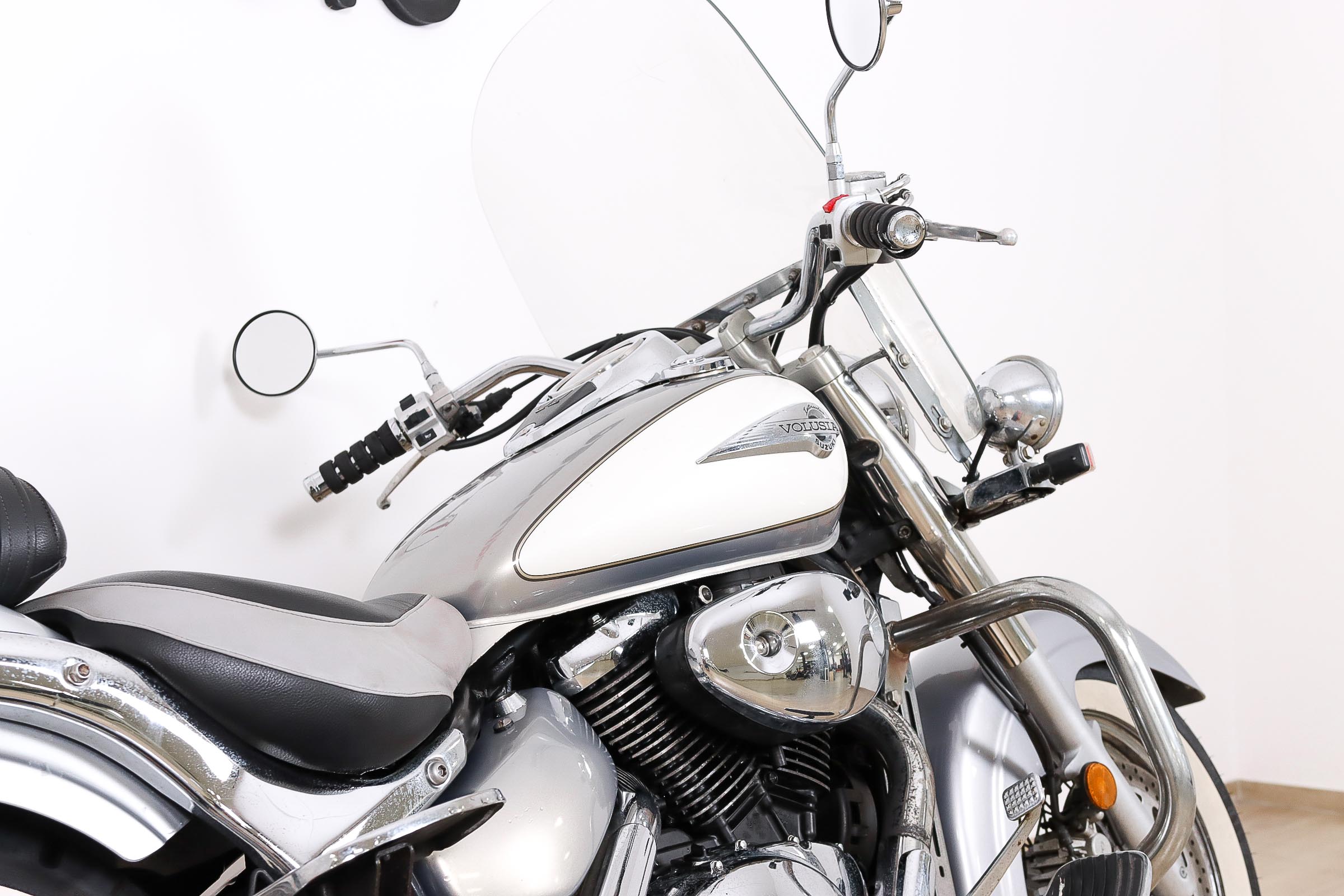 SUZUKI VL 800 Intruder VolusiaSUZUKI6 SUZUKI VL 800 Intruder VolusiaSUZUKI6
