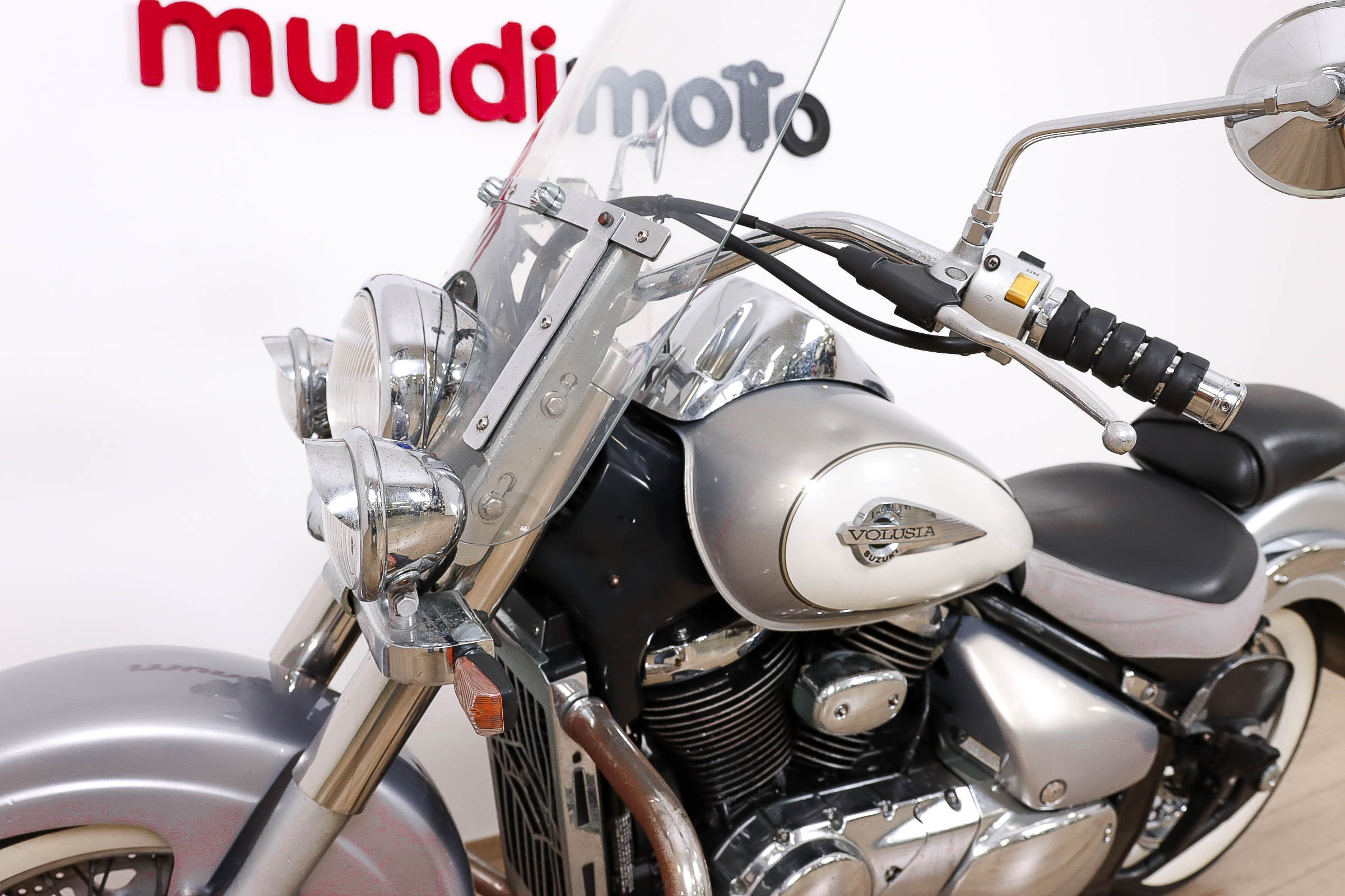 SUZUKI VL 800 Intruder VolusiaSUZUKI13 SUZUKI VL 800 Intruder VolusiaSUZUKI13