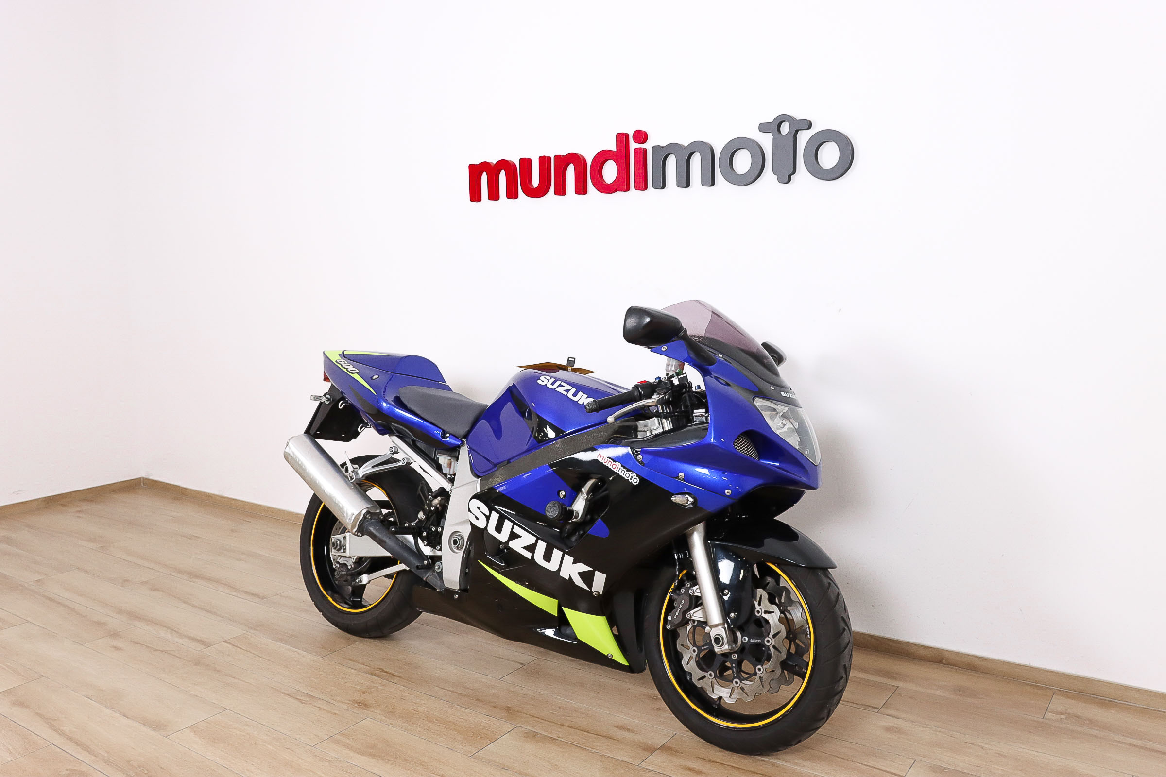 SUZUKI GSX R600SUZUKI1 SUZUKI GSX R600SUZUKI1