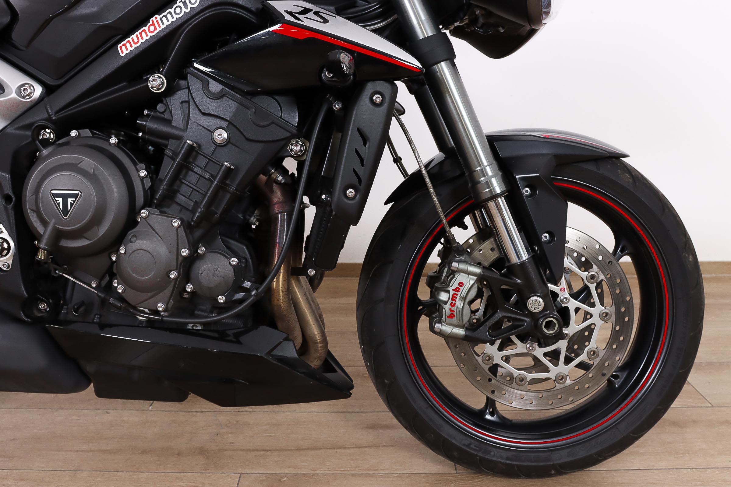 TRIUMPH STREET TRIPLE RS promoTRIUMPH5 TRIUMPH STREET TRIPLE RS promoTRIUMPH5