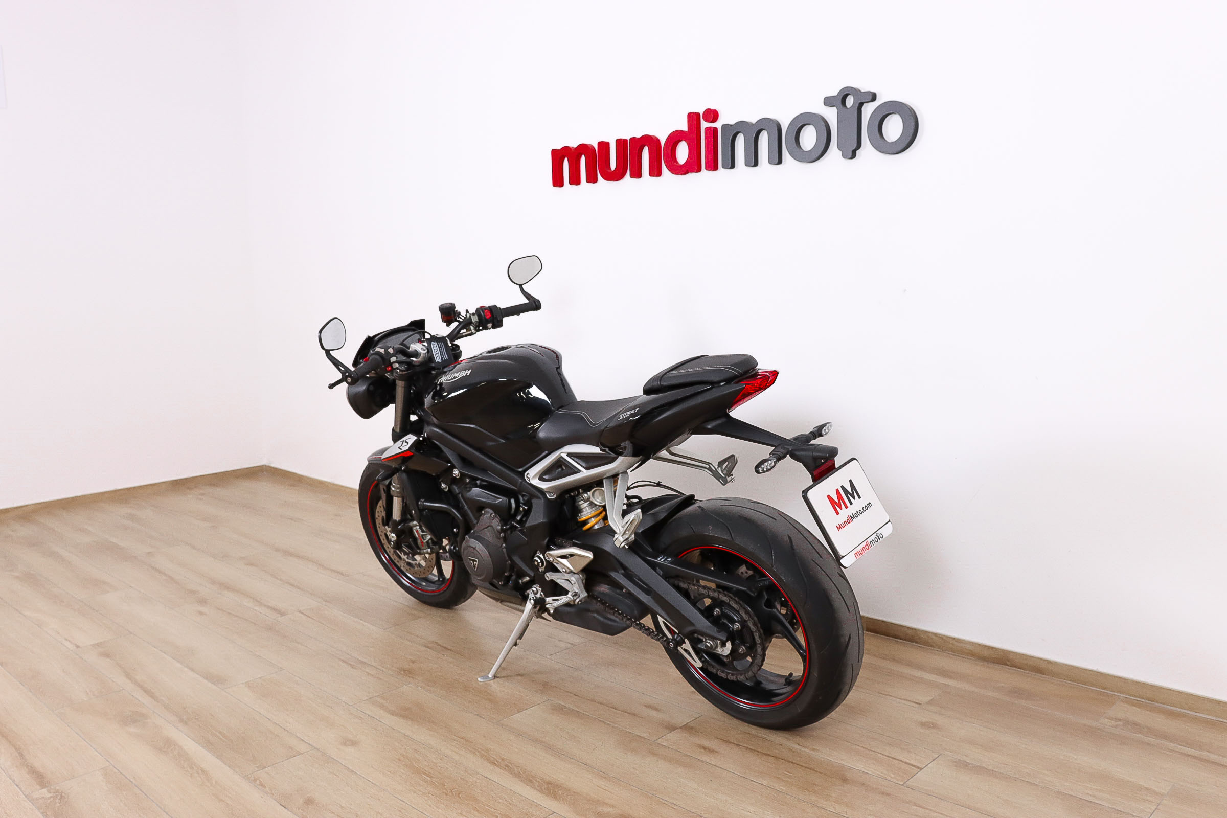 TRIUMPH STREET TRIPLE RS promoTRIUMPH8 TRIUMPH STREET TRIPLE RS promoTRIUMPH8