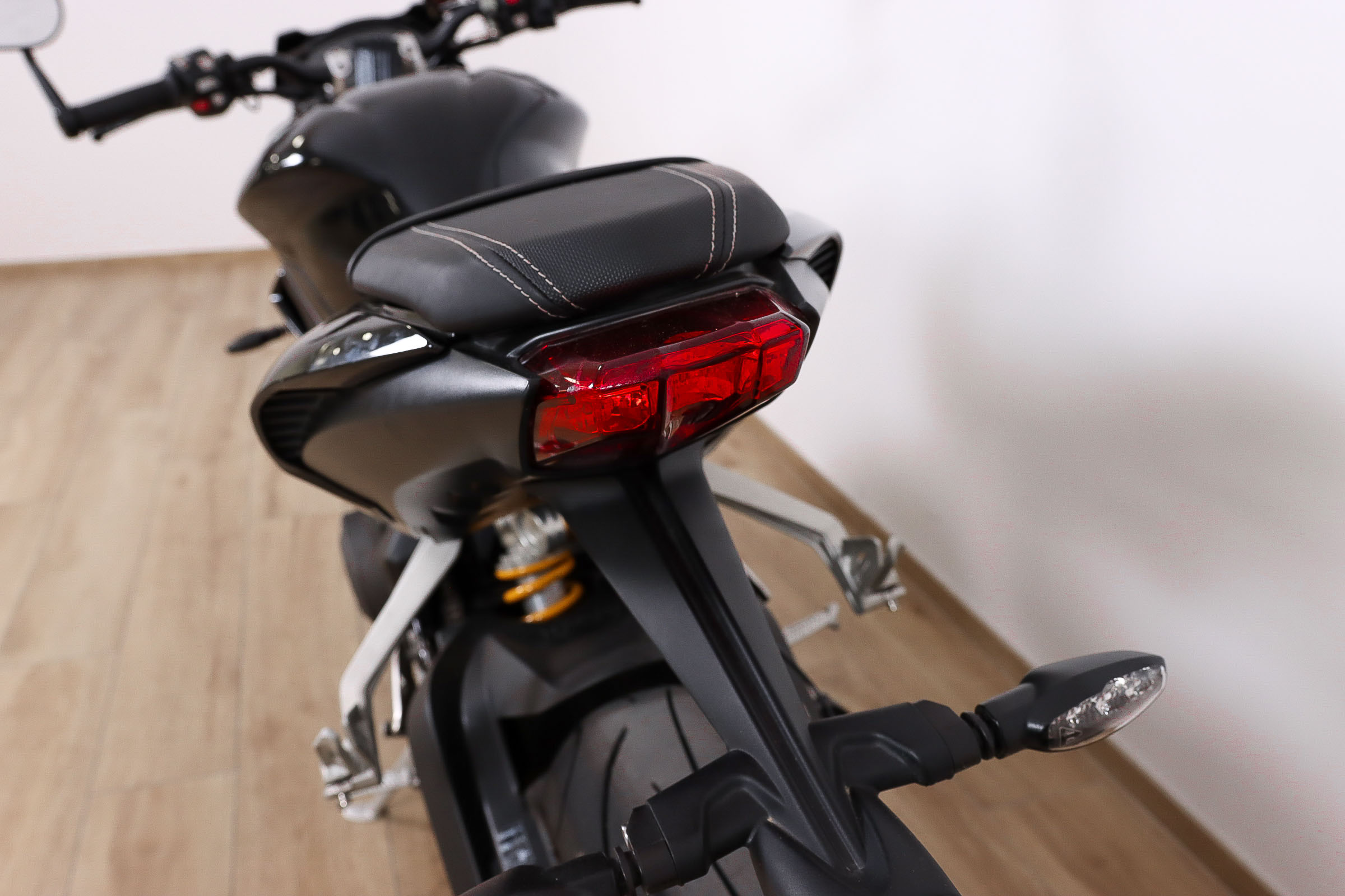 TRIUMPH STREET TRIPLE RS promoTRIUMPH10 TRIUMPH STREET TRIPLE RS promoTRIUMPH10