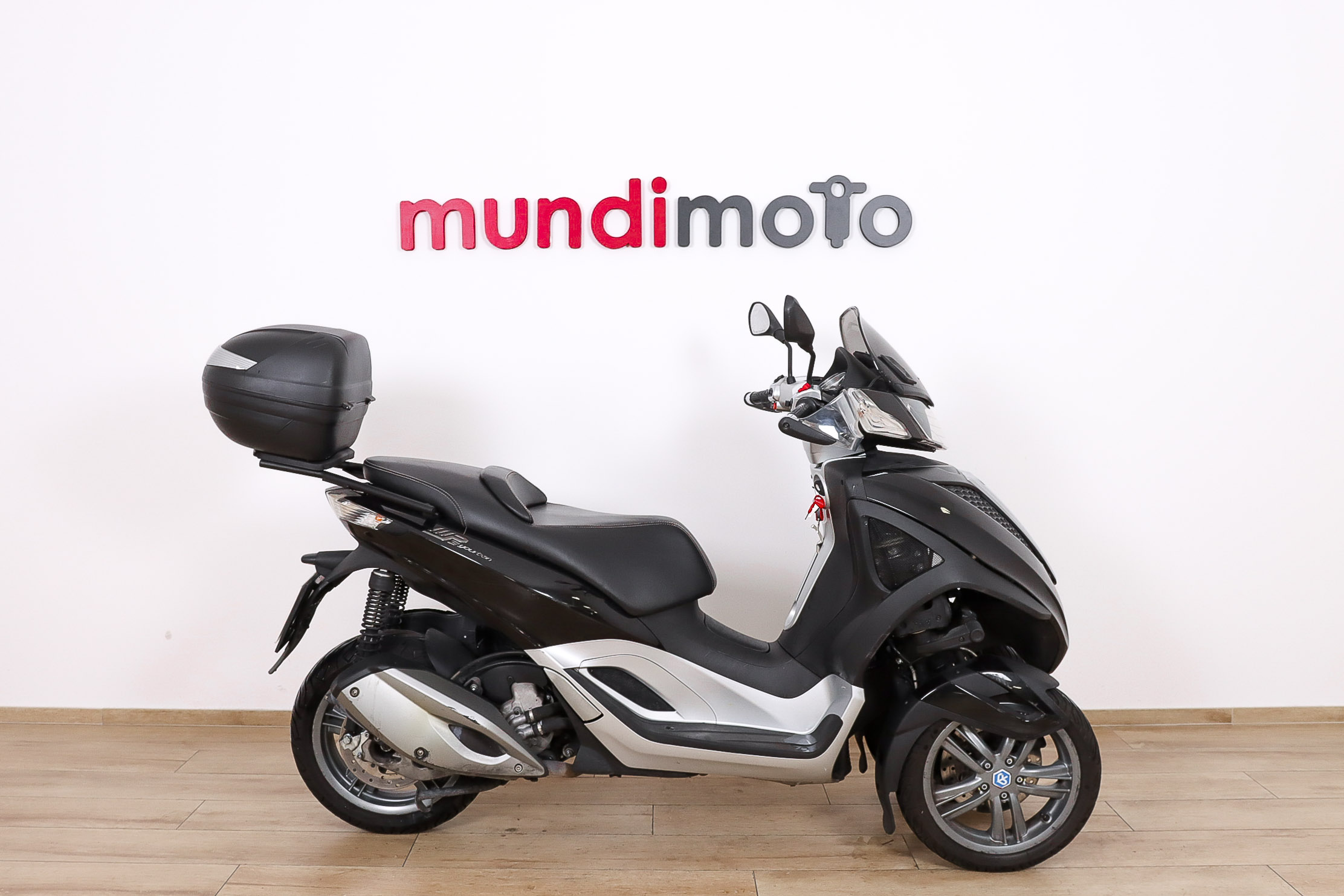 PIAGGIO MP3 300 YourbanPIAGGIO0 PIAGGIO MP3 300 YourbanPIAGGIO0