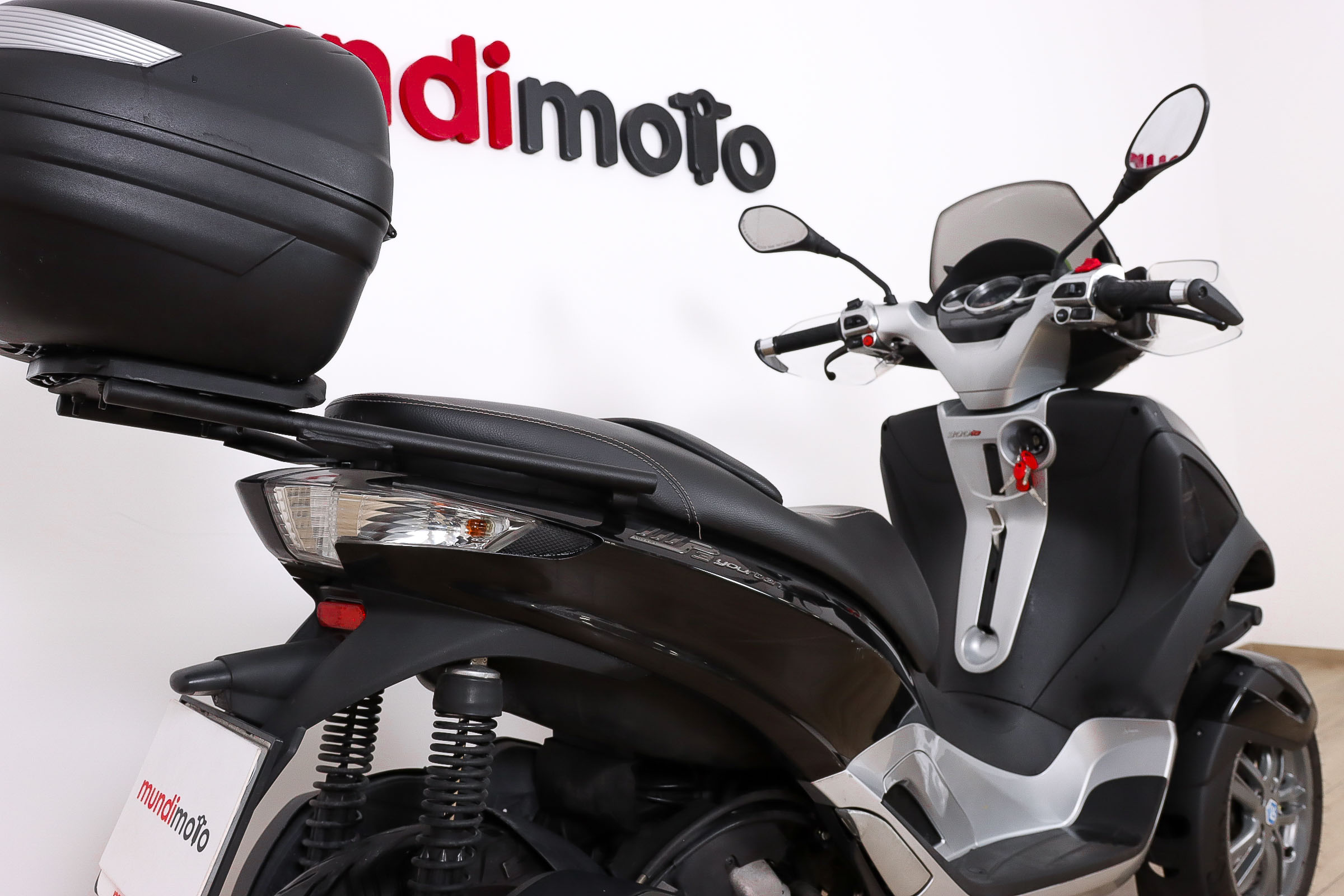 PIAGGIO MP3 300 YourbanPIAGGIO5 PIAGGIO MP3 300 YourbanPIAGGIO5