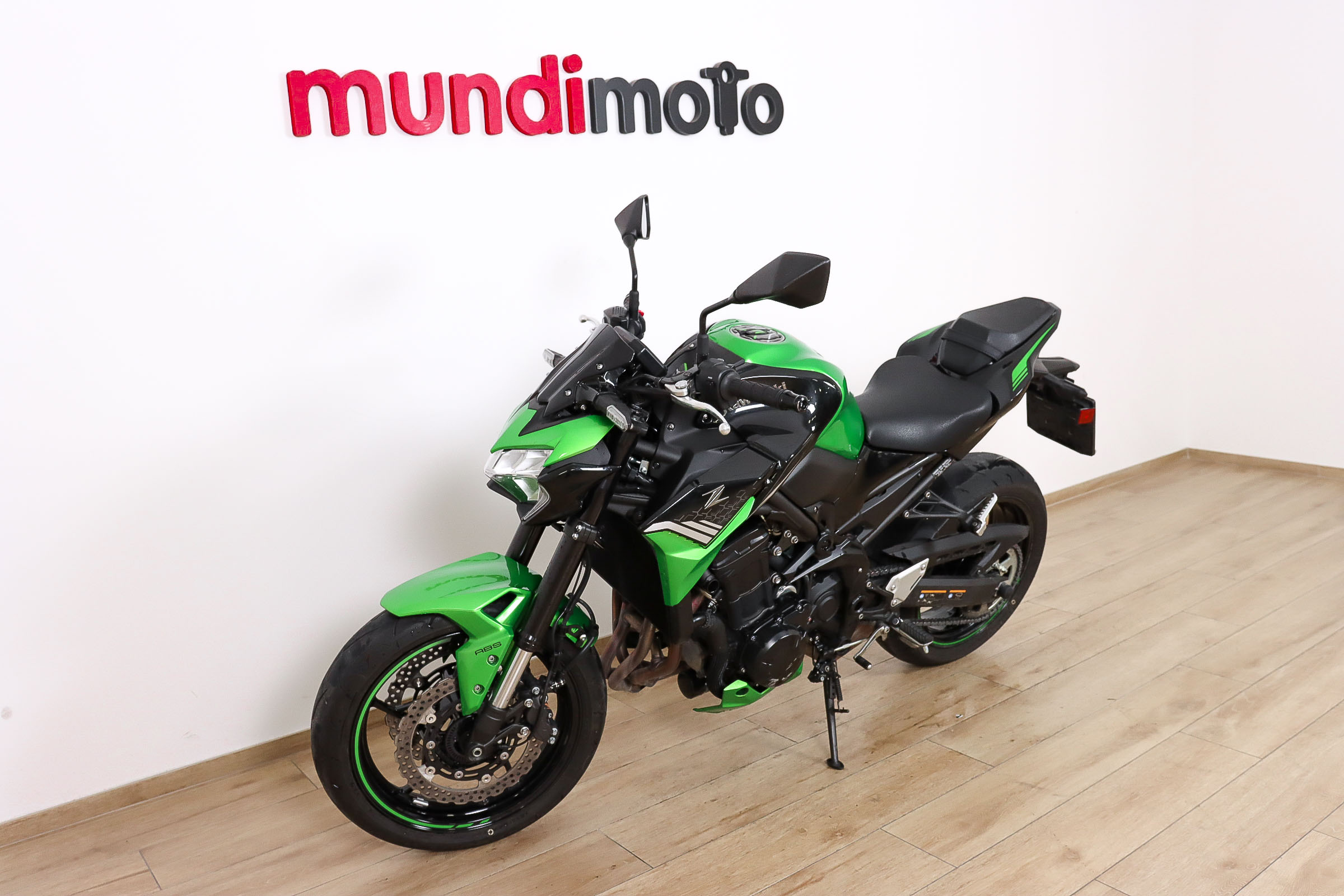 KAWASAKI Z 900KAWASAKI9 KAWASAKI Z 900KAWASAKI9
