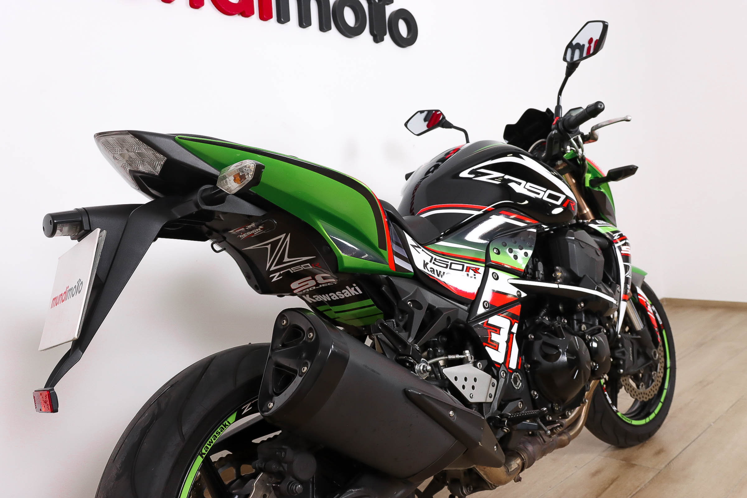 KAWASAKI Z 750RKAWASAKI4 KAWASAKI Z 750RKAWASAKI4
