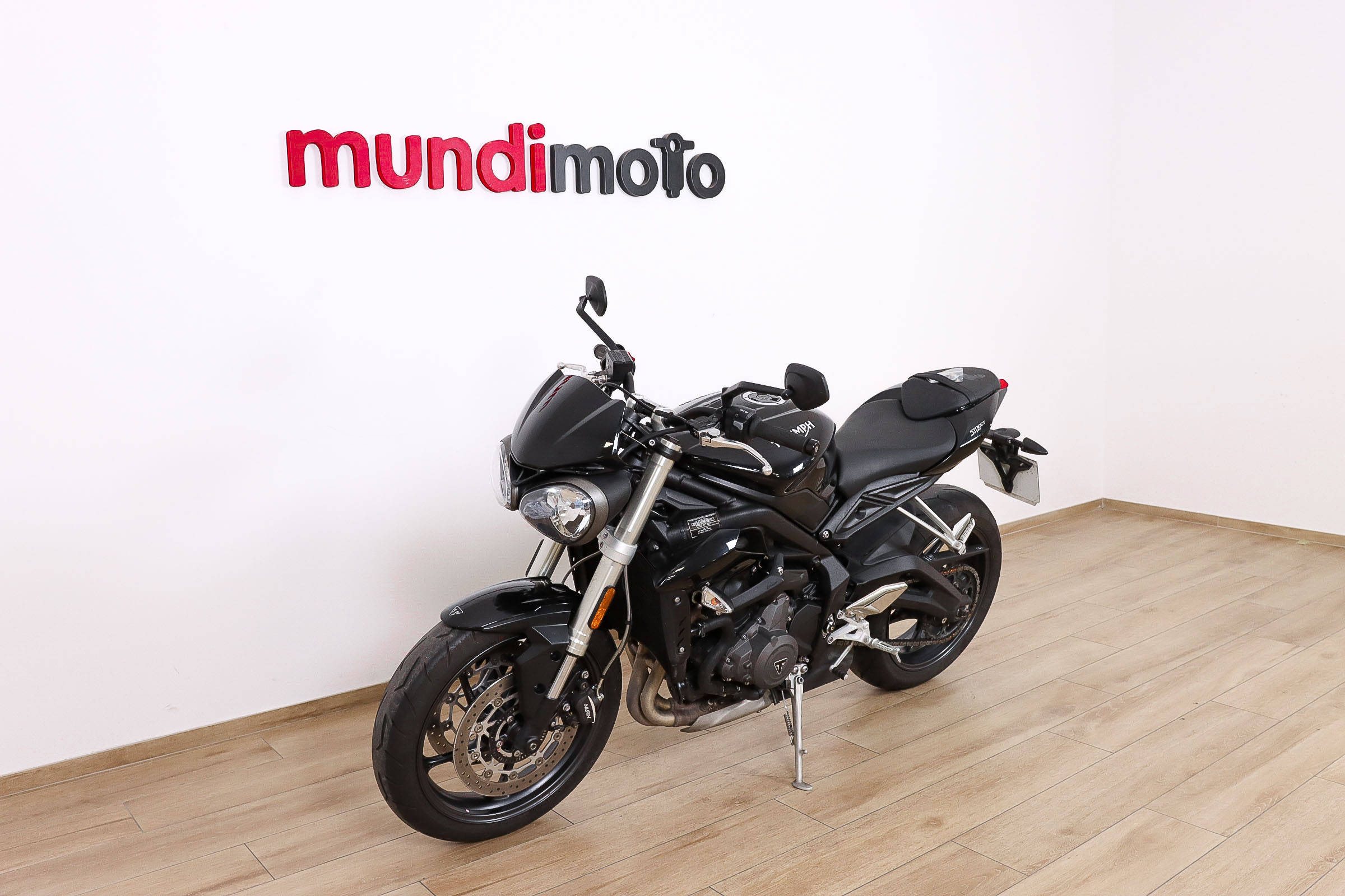 TRIUMPH STREET TRIPLE S 660TRIUMPH8 TRIUMPH STREET TRIPLE S 660TRIUMPH8