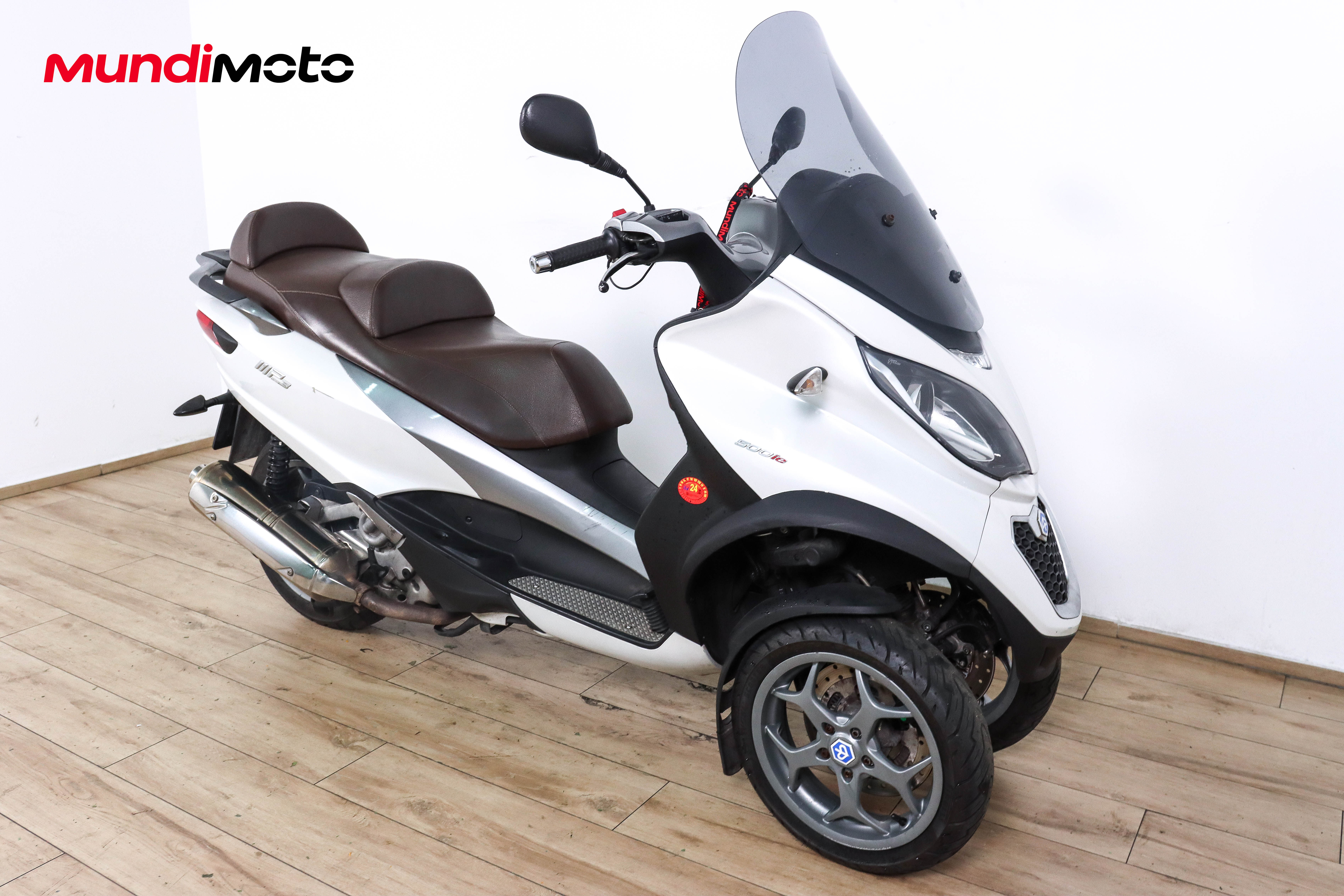 PIAGGIO MP3 500 Business promoPIAGGIO1 PIAGGIO MP3 500 Business promoPIAGGIO1