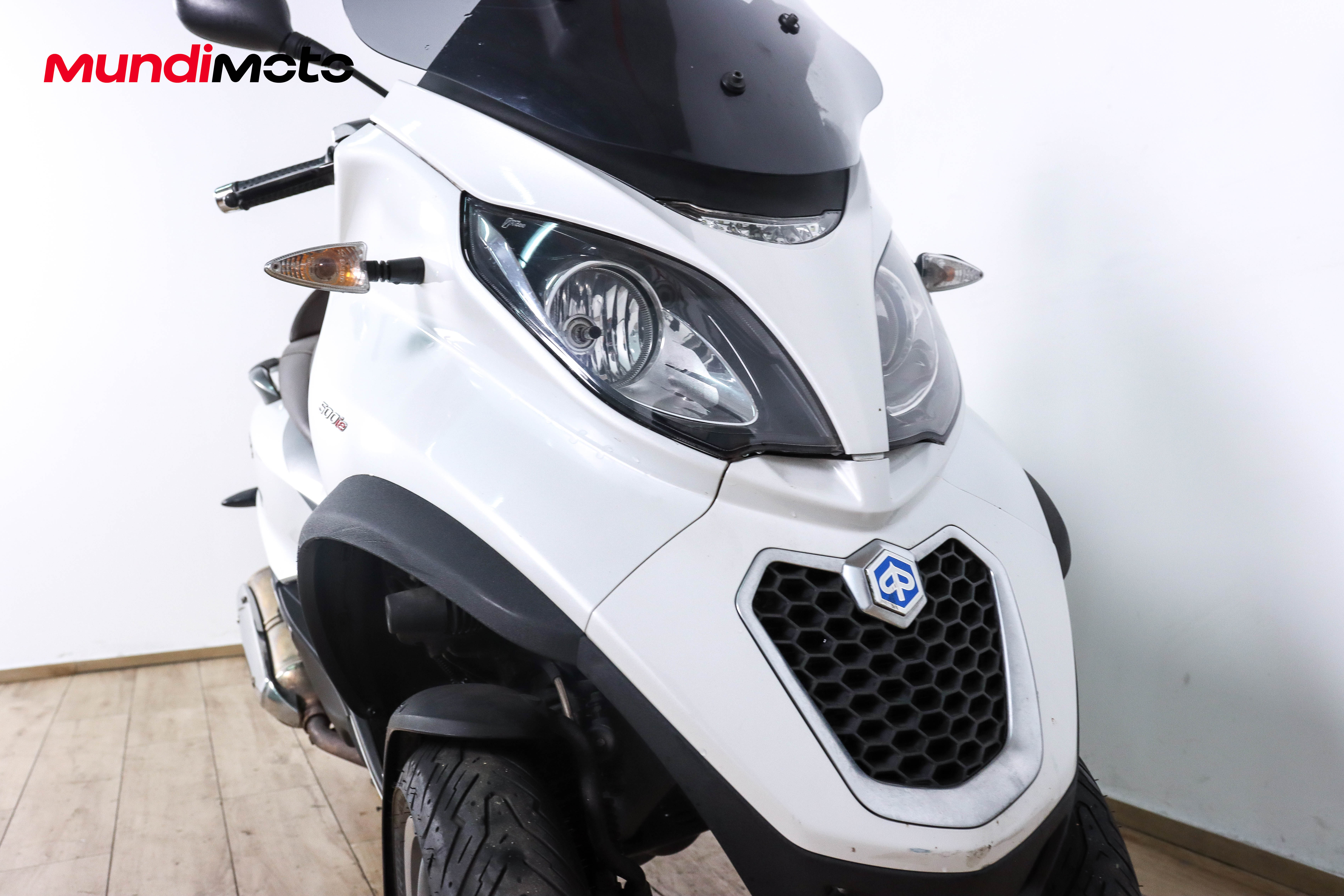 PIAGGIO MP3 500 Business promoPIAGGIO6 PIAGGIO MP3 500 Business promoPIAGGIO6