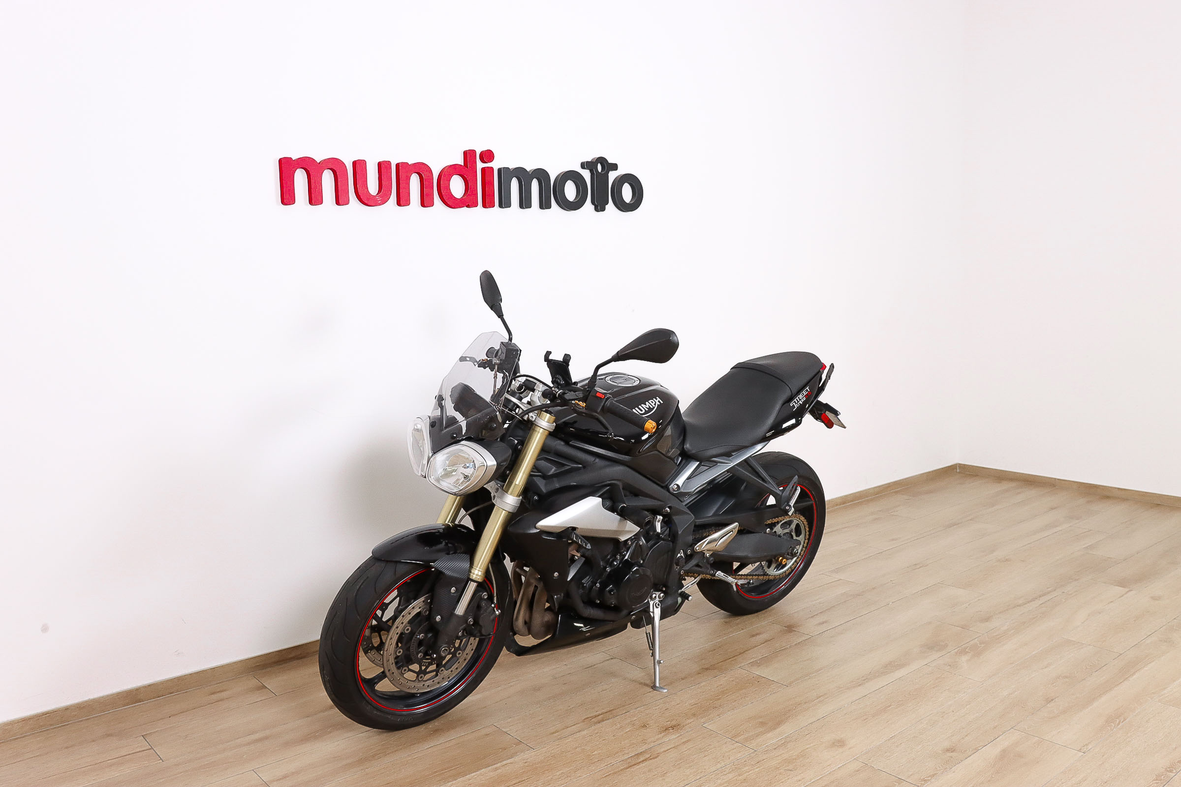 TRIUMPH STREET TRIPLETRIUMPH7 TRIUMPH STREET TRIPLETRIUMPH7