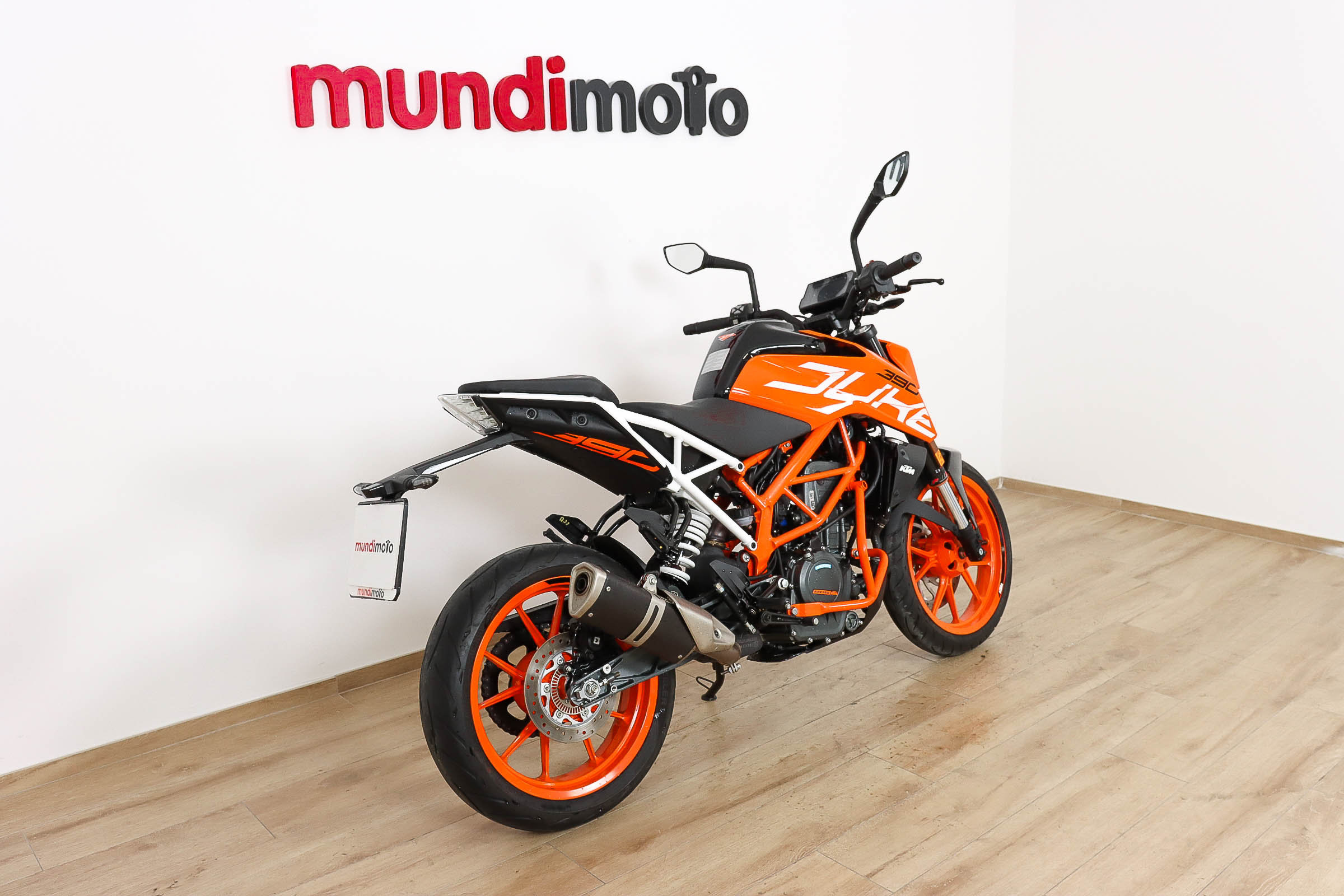KTM 390 DukeKTM1 KTM 390 DukeKTM1