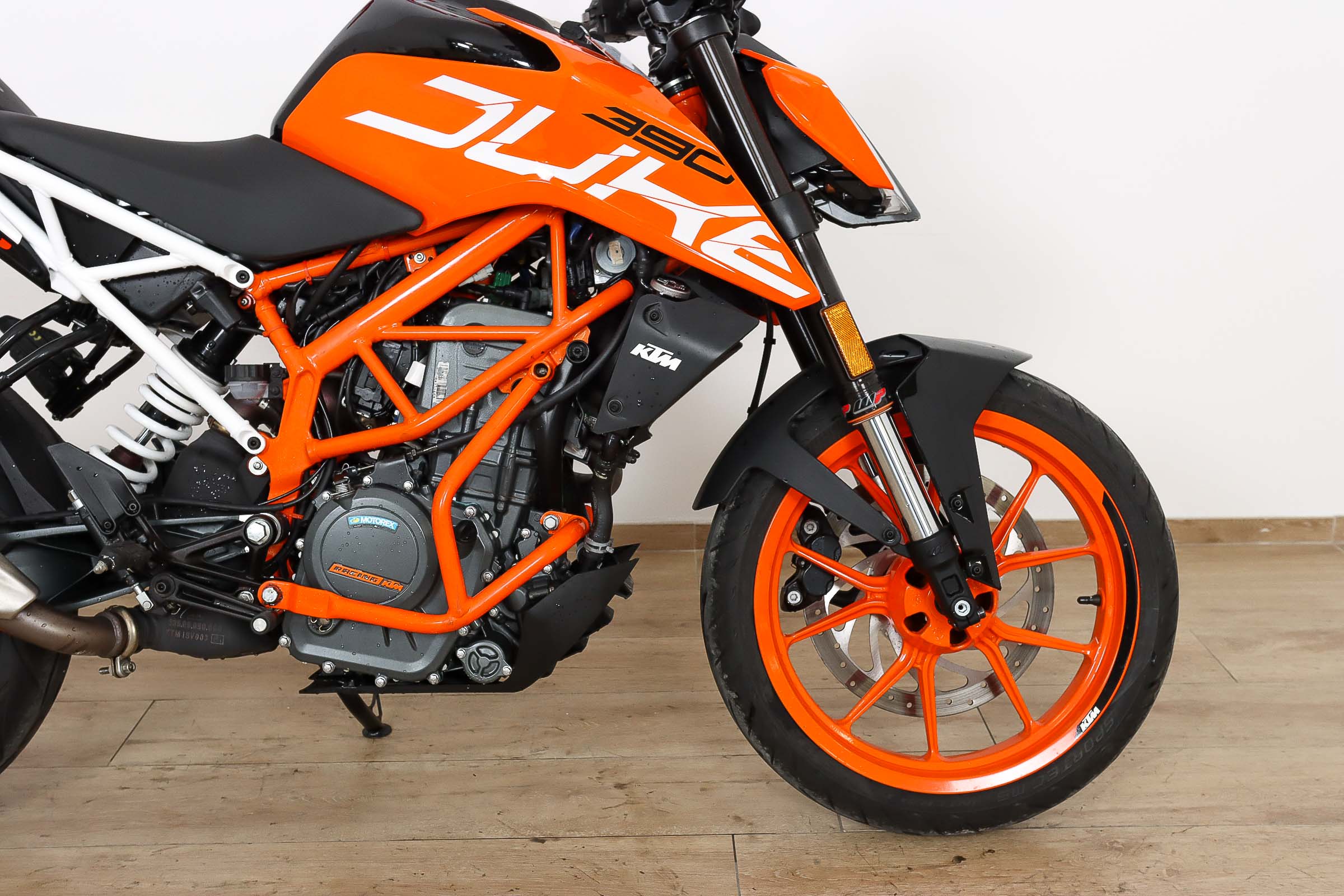 KTM 390 DukeKTM3 KTM 390 DukeKTM3