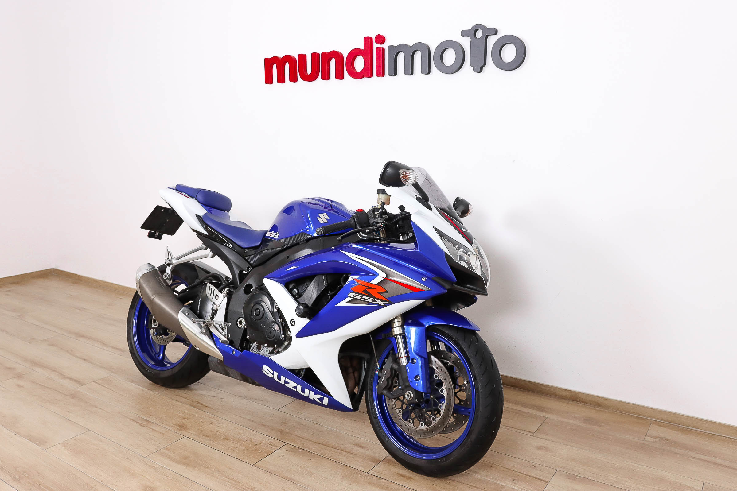 SUZUKI GSX R600SUZUKI2 SUZUKI GSX R600SUZUKI2
