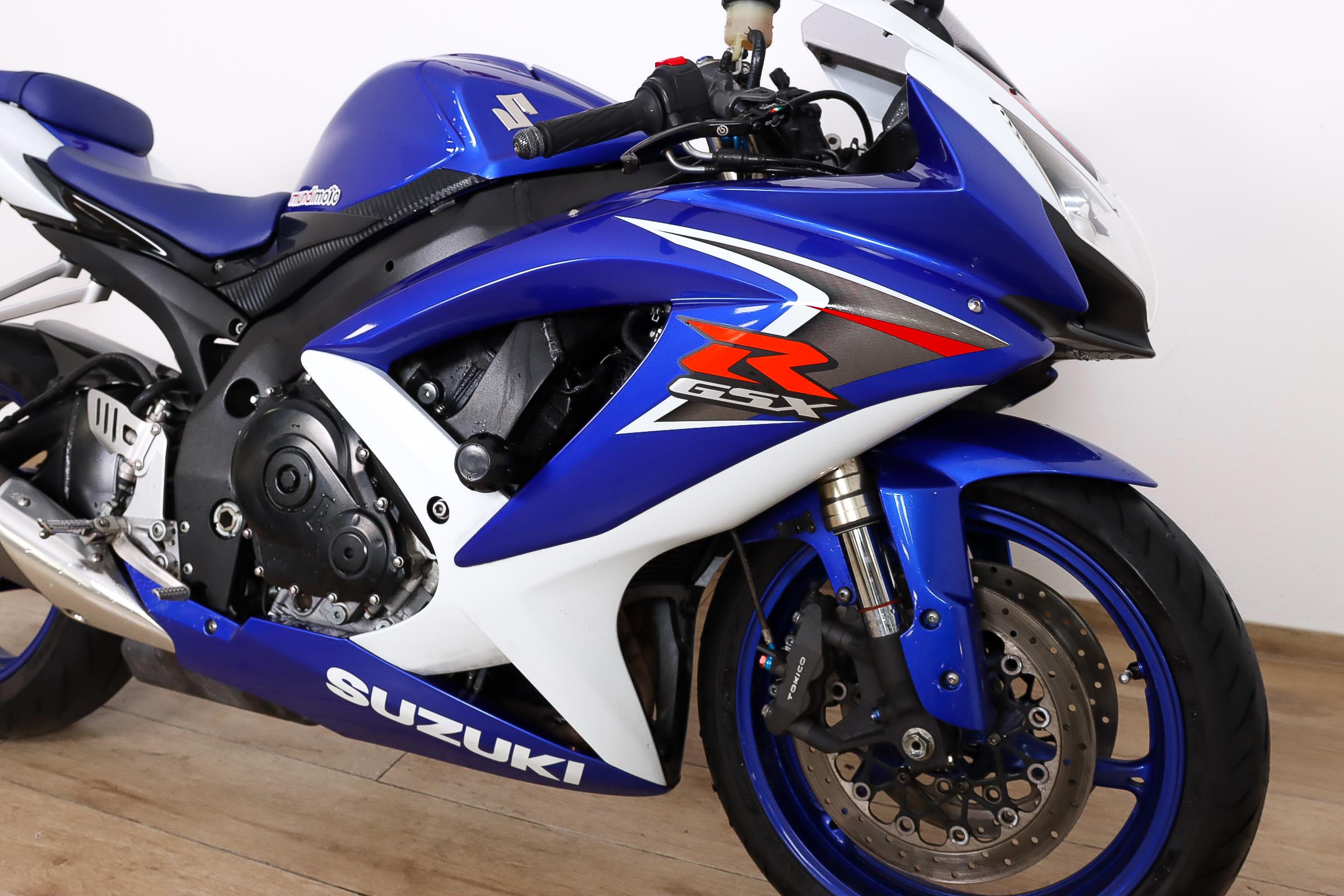 SUZUKI GSX R600SUZUKI3 SUZUKI GSX R600SUZUKI3