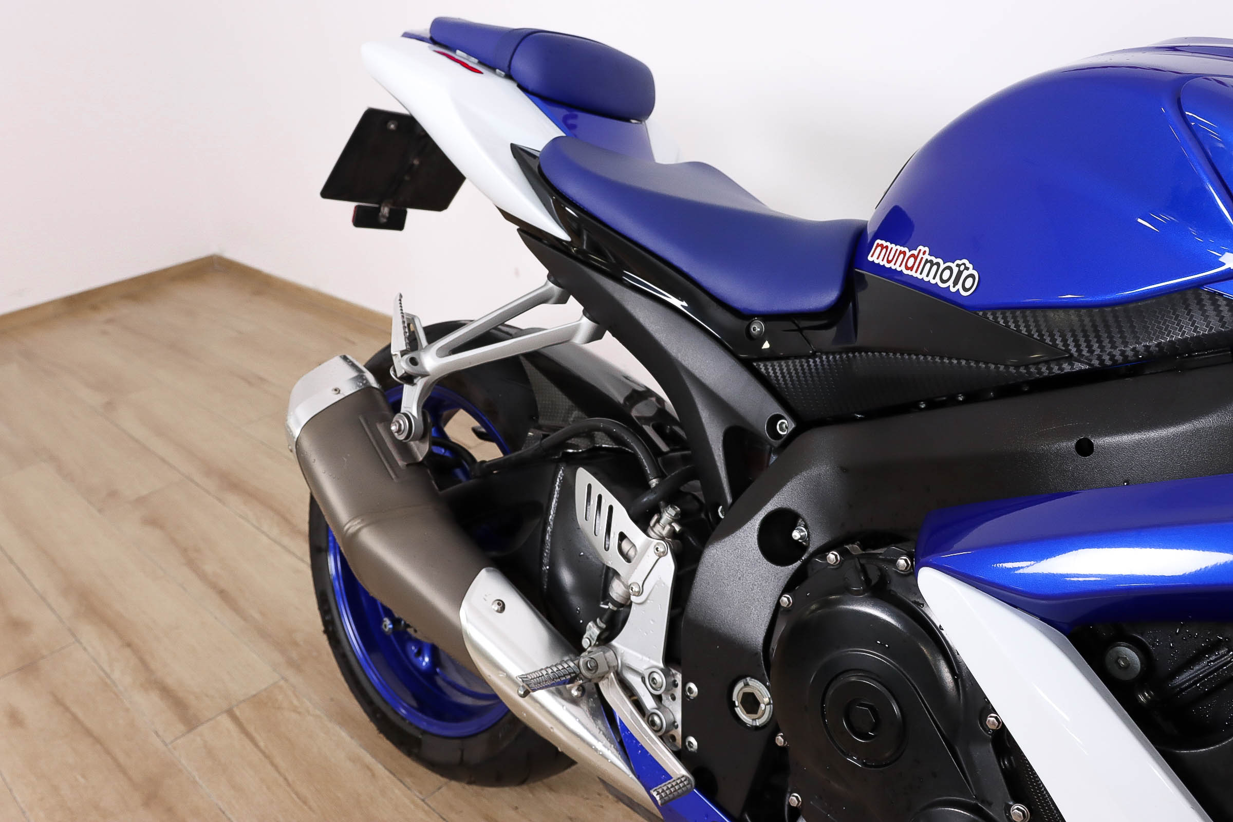 SUZUKI GSX R600SUZUKI4 SUZUKI GSX R600SUZUKI4