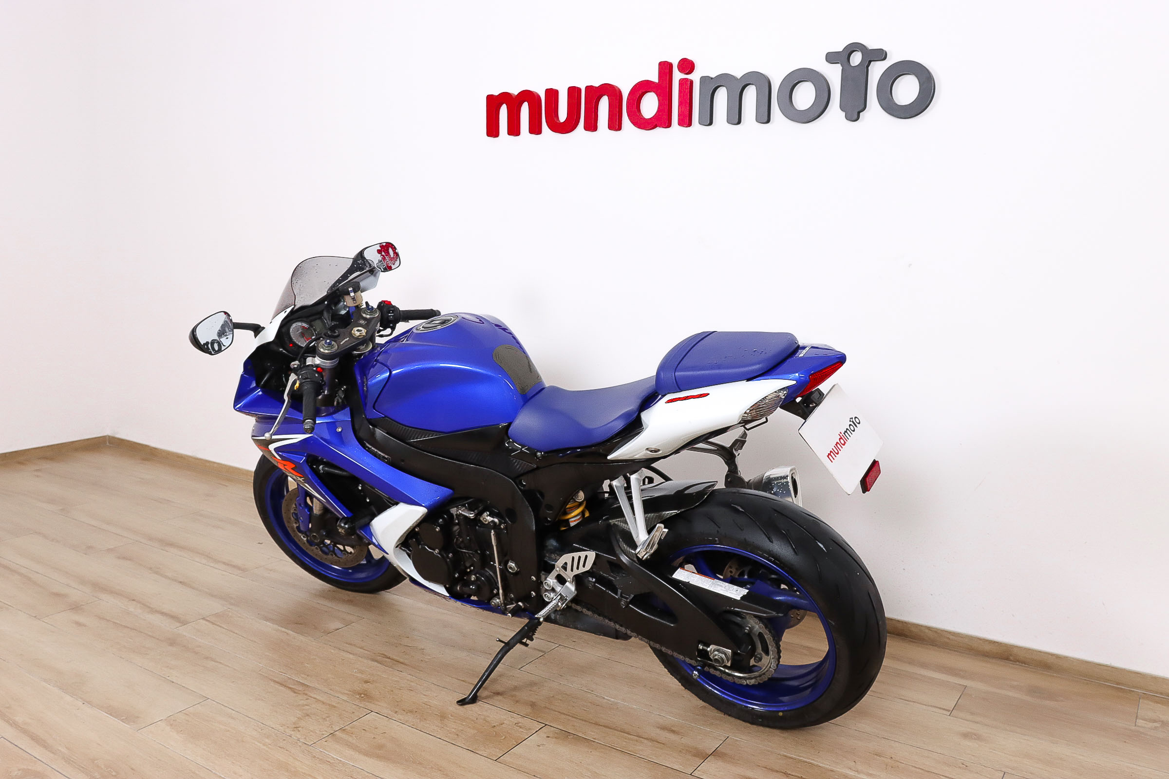 SUZUKI GSX R600SUZUKI10 SUZUKI GSX R600SUZUKI10