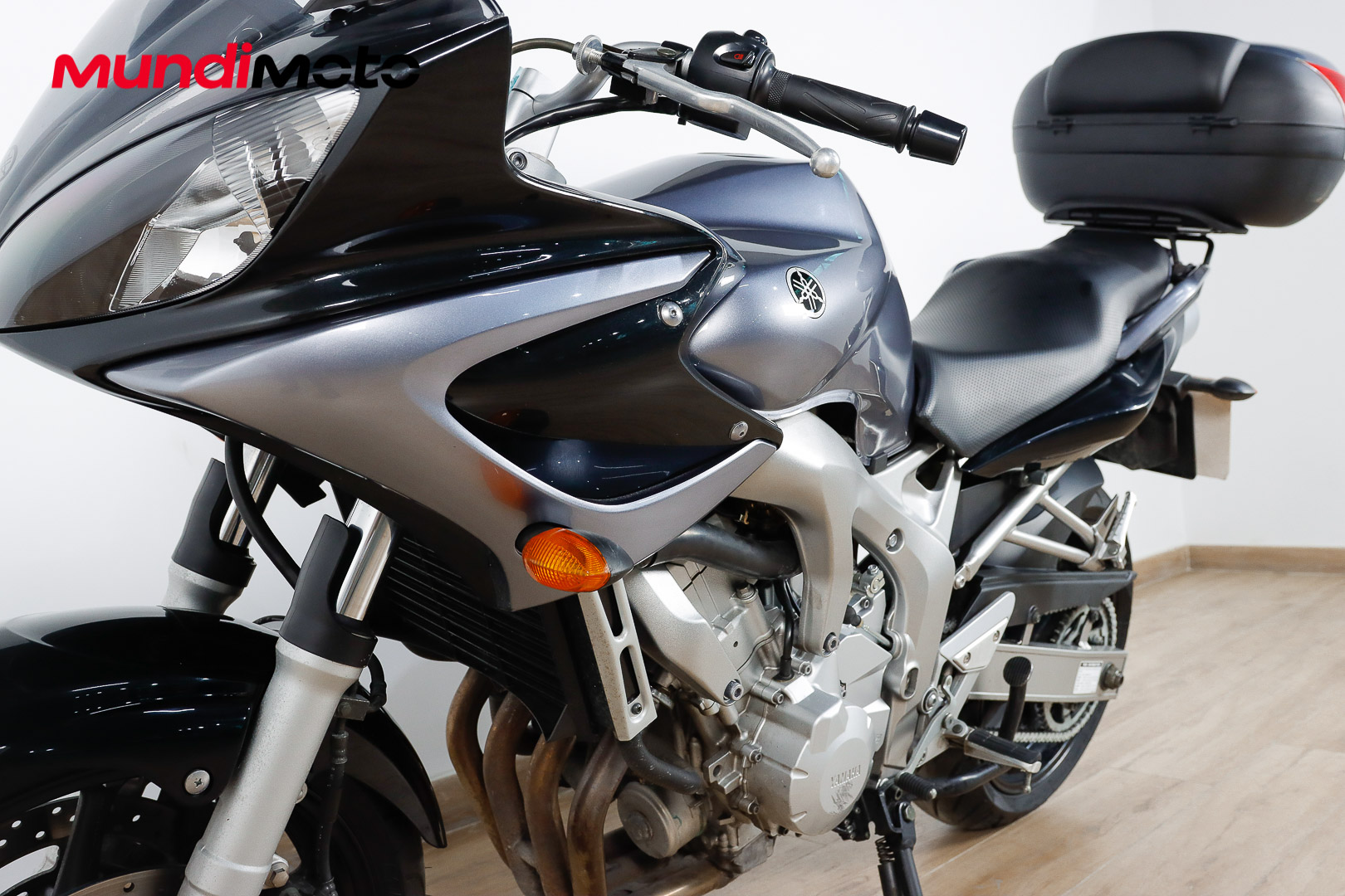 YAMAHA FZ6 SYAMAHA8 YAMAHA FZ6 SYAMAHA8