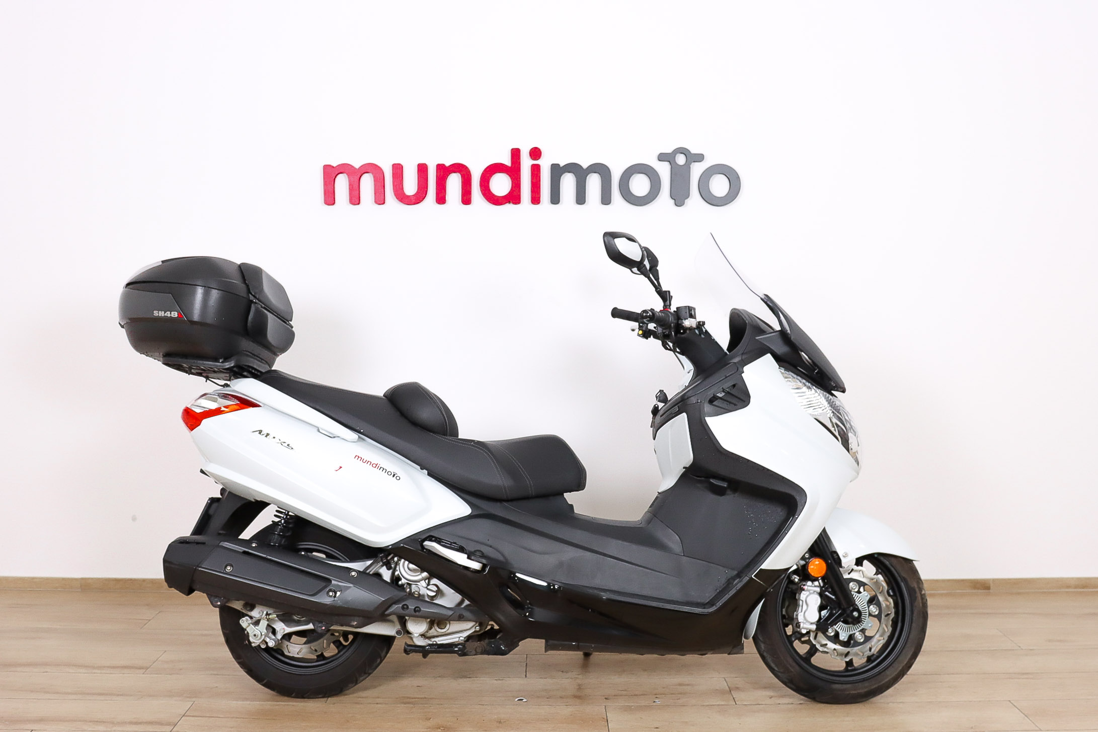 SYM Maxsym 600i ABSSYM0 SYM Maxsym 600i ABSSYM0
