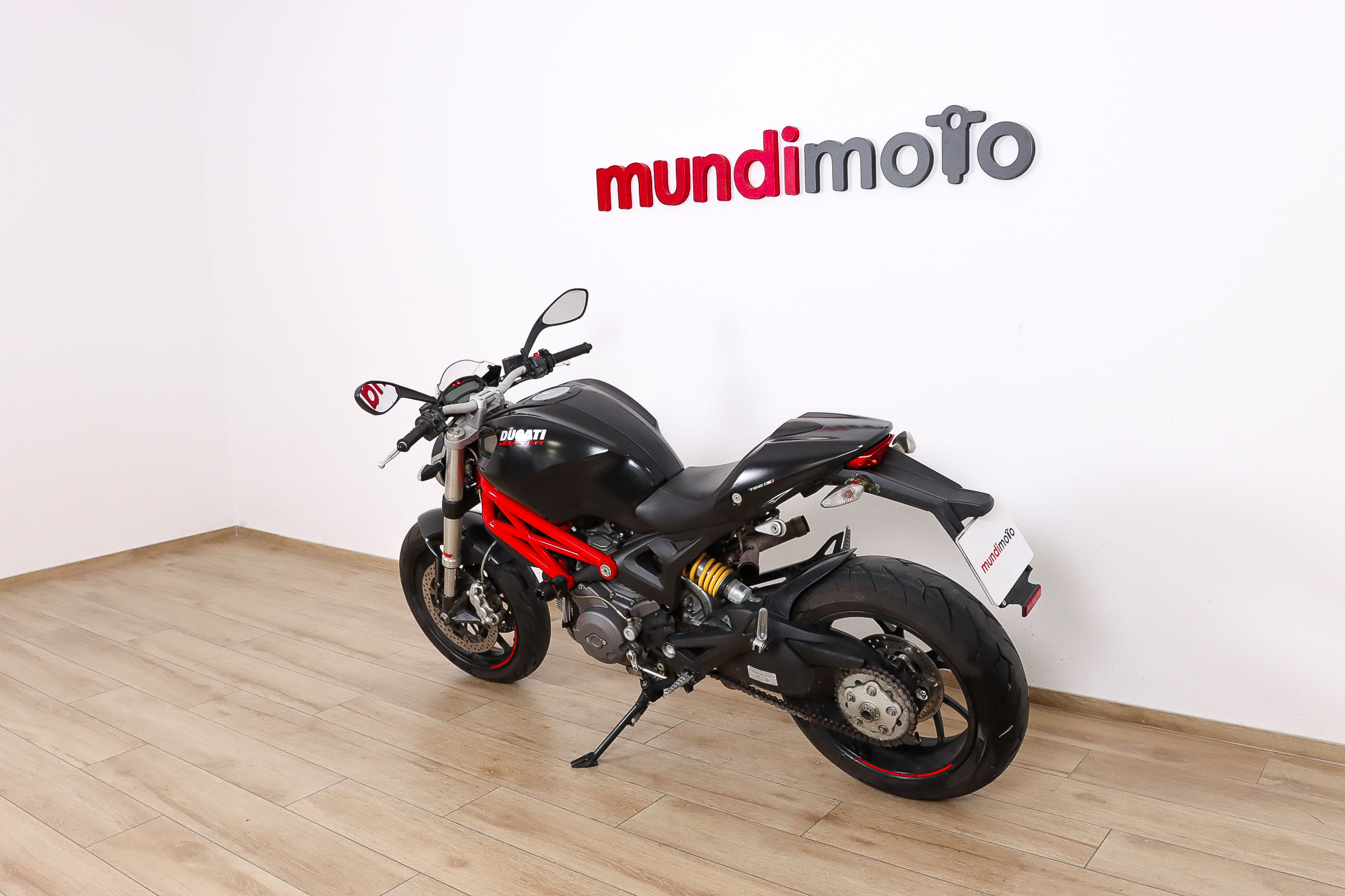 DUCATI MONSTER 796DUCATI6 DUCATI MONSTER 796DUCATI6
