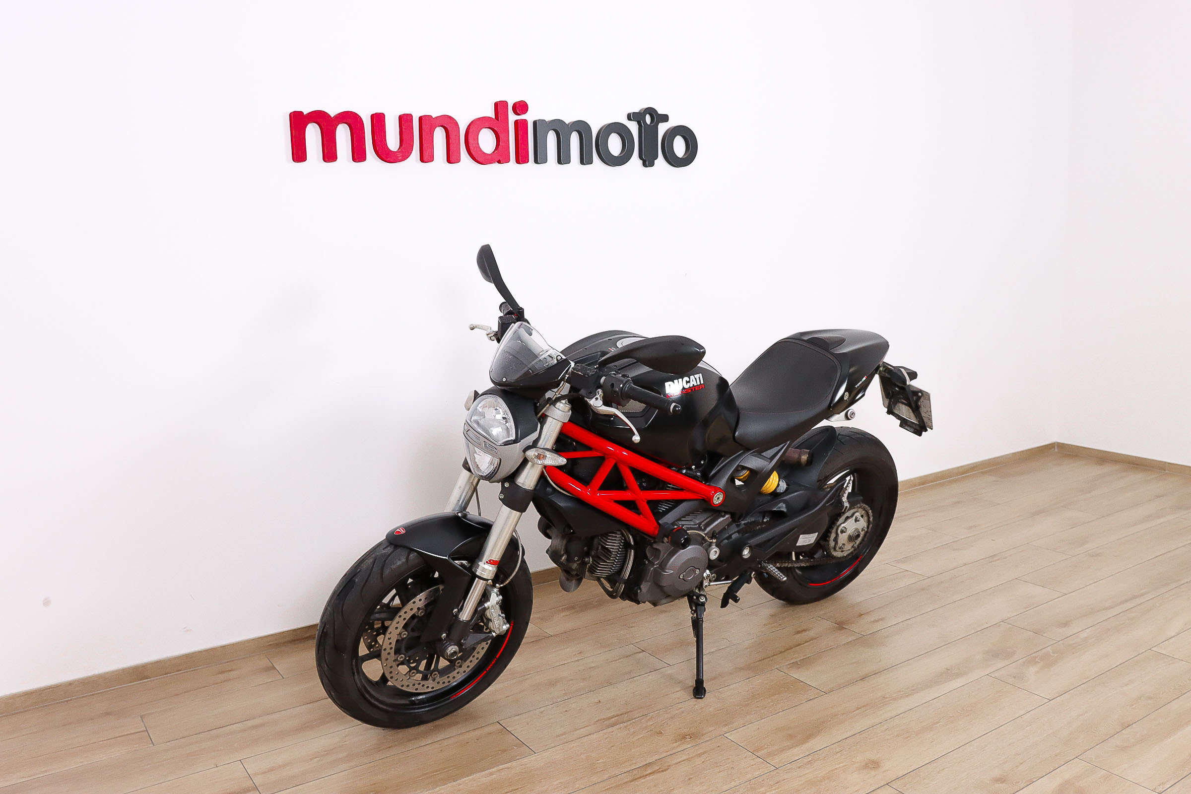 DUCATI MONSTER 796DUCATI7 DUCATI MONSTER 796DUCATI7
