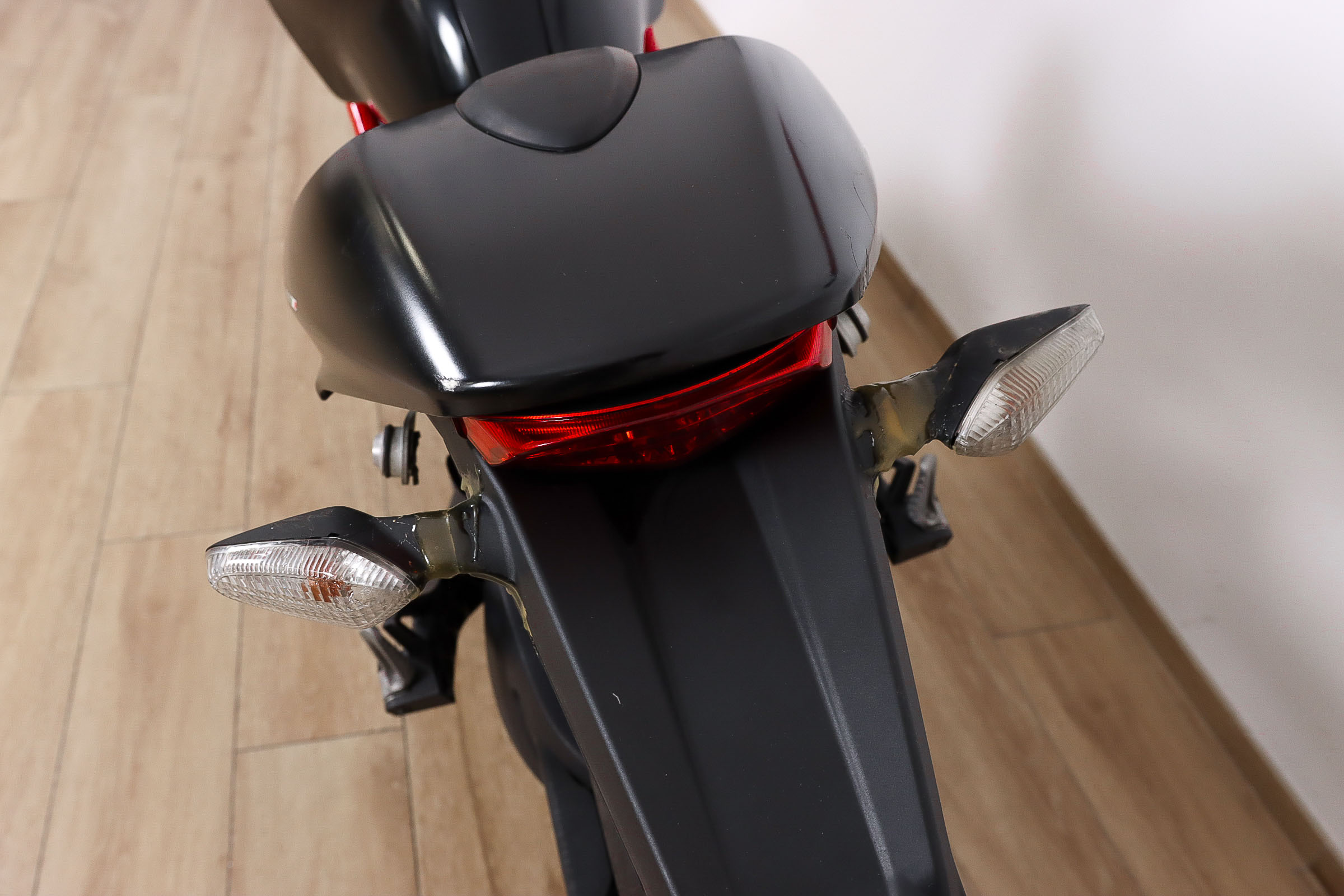 DUCATI MONSTER 796DUCATI8 DUCATI MONSTER 796DUCATI8