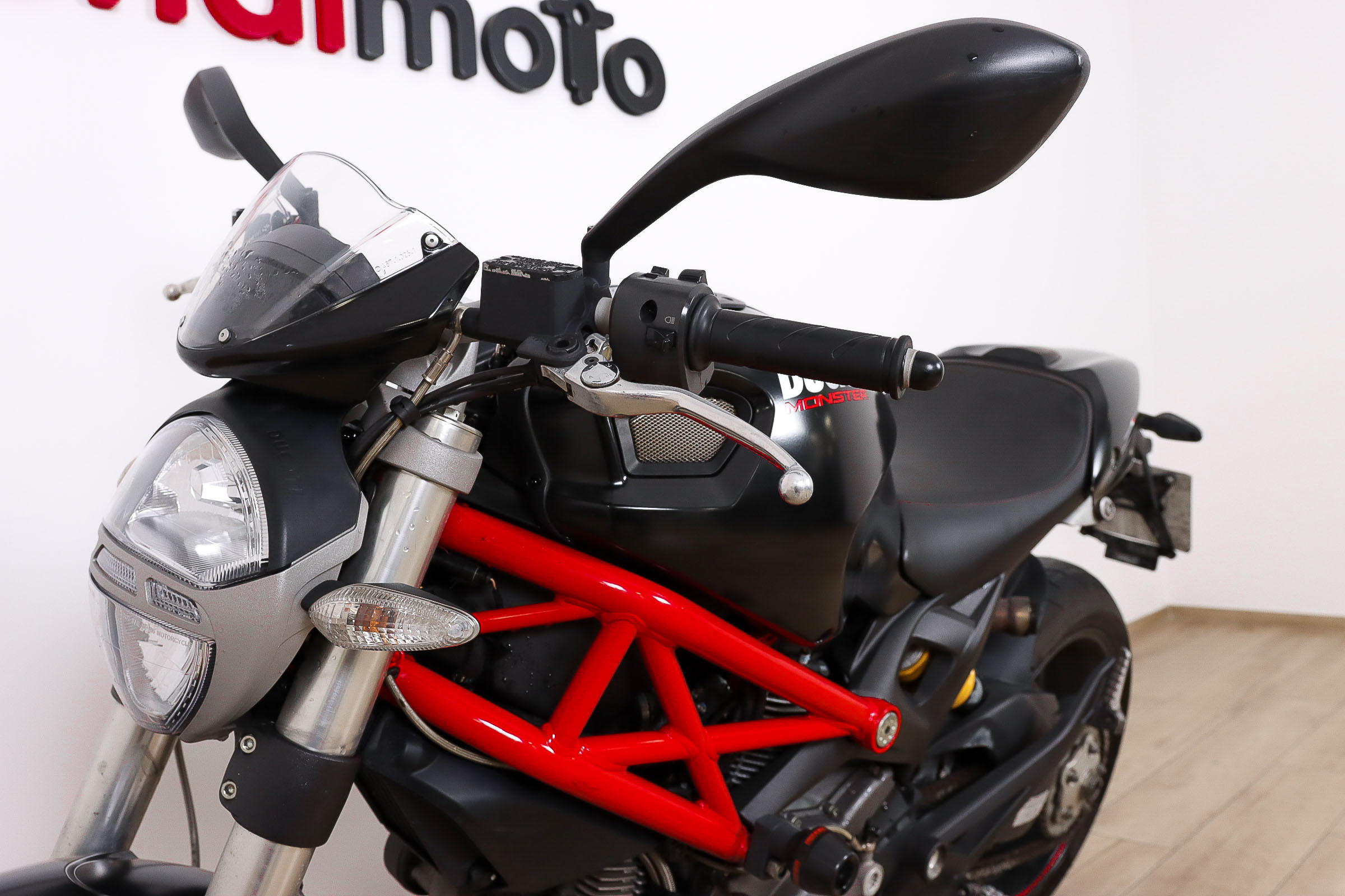 DUCATI MONSTER 796DUCATI10 DUCATI MONSTER 796DUCATI10