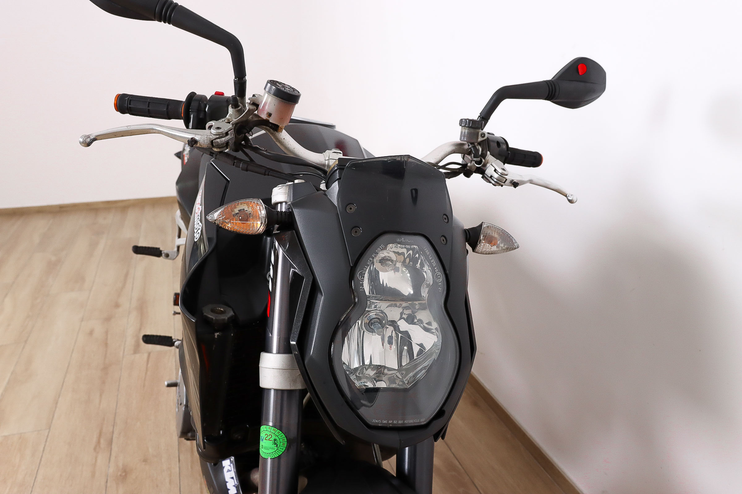 KTM 990 SUPER DUKEKTM3 KTM 990 SUPER DUKEKTM3