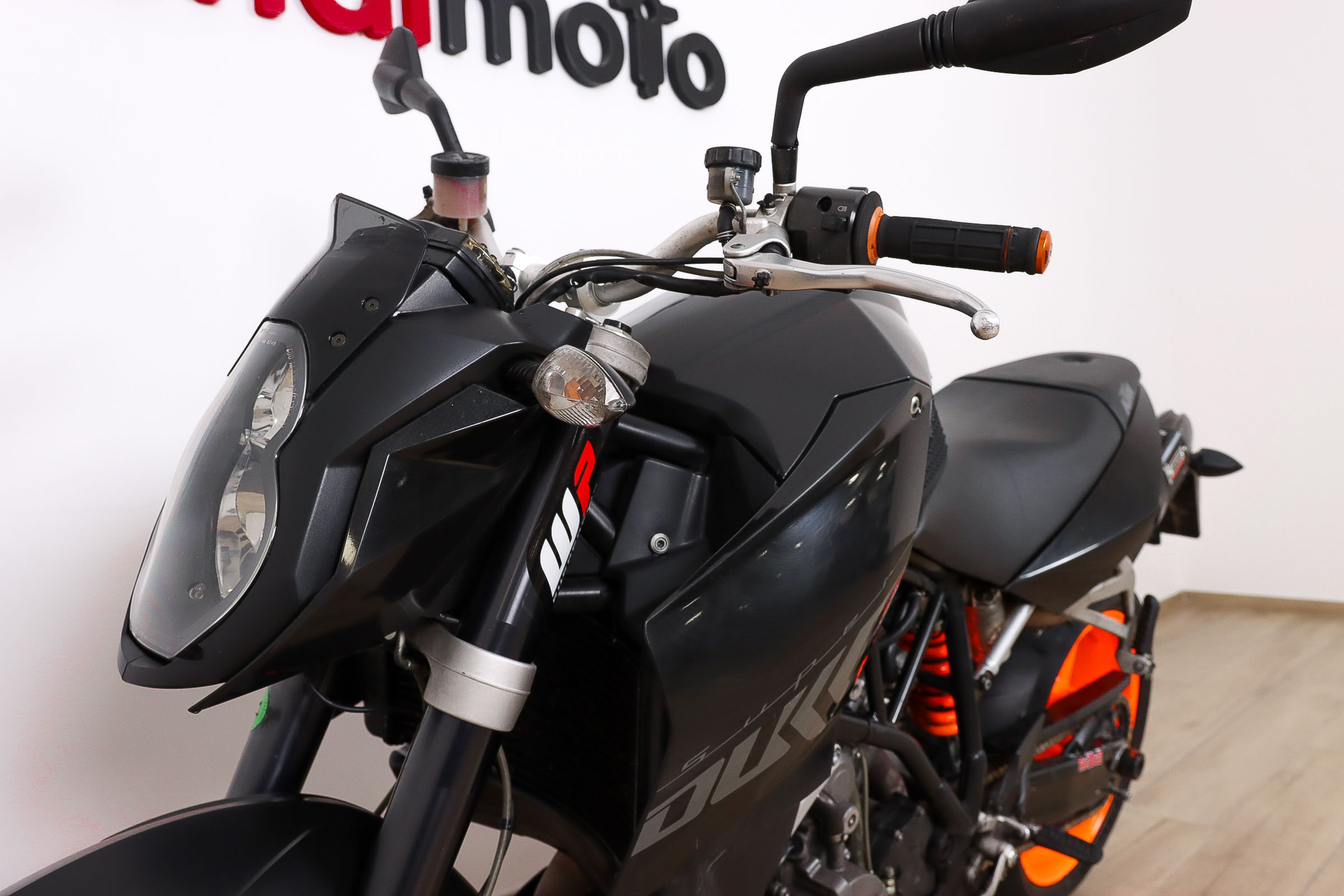 KTM 990 SUPER DUKEKTM10 KTM 990 SUPER DUKEKTM10