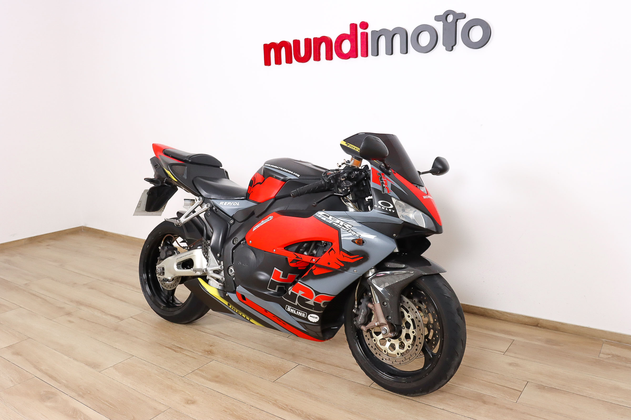 HONDA CBR 1000RR promoHONDA2 HONDA CBR 1000RR promoHONDA2