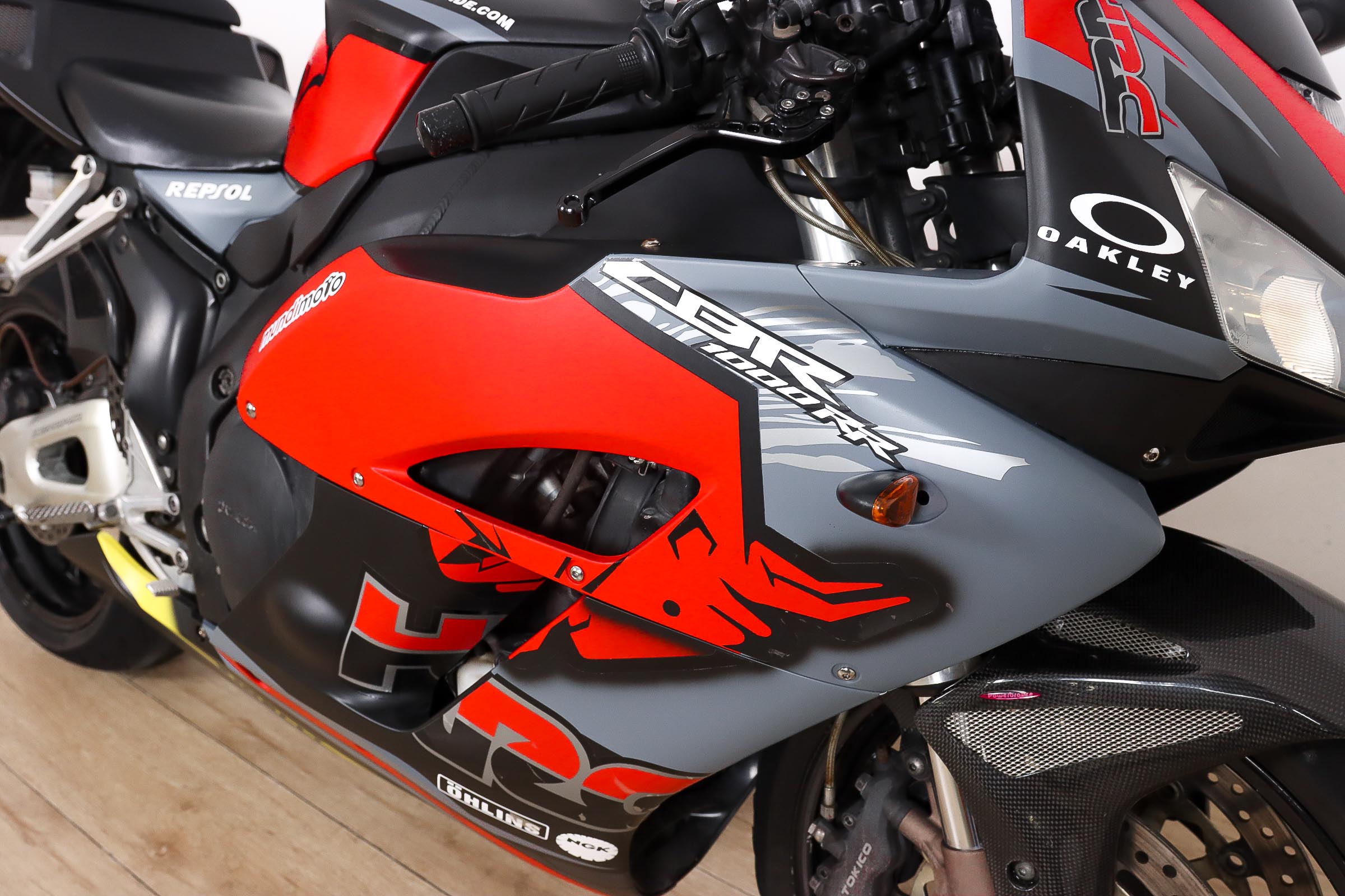 HONDA CBR 1000RR promoHONDA4 HONDA CBR 1000RR promoHONDA4