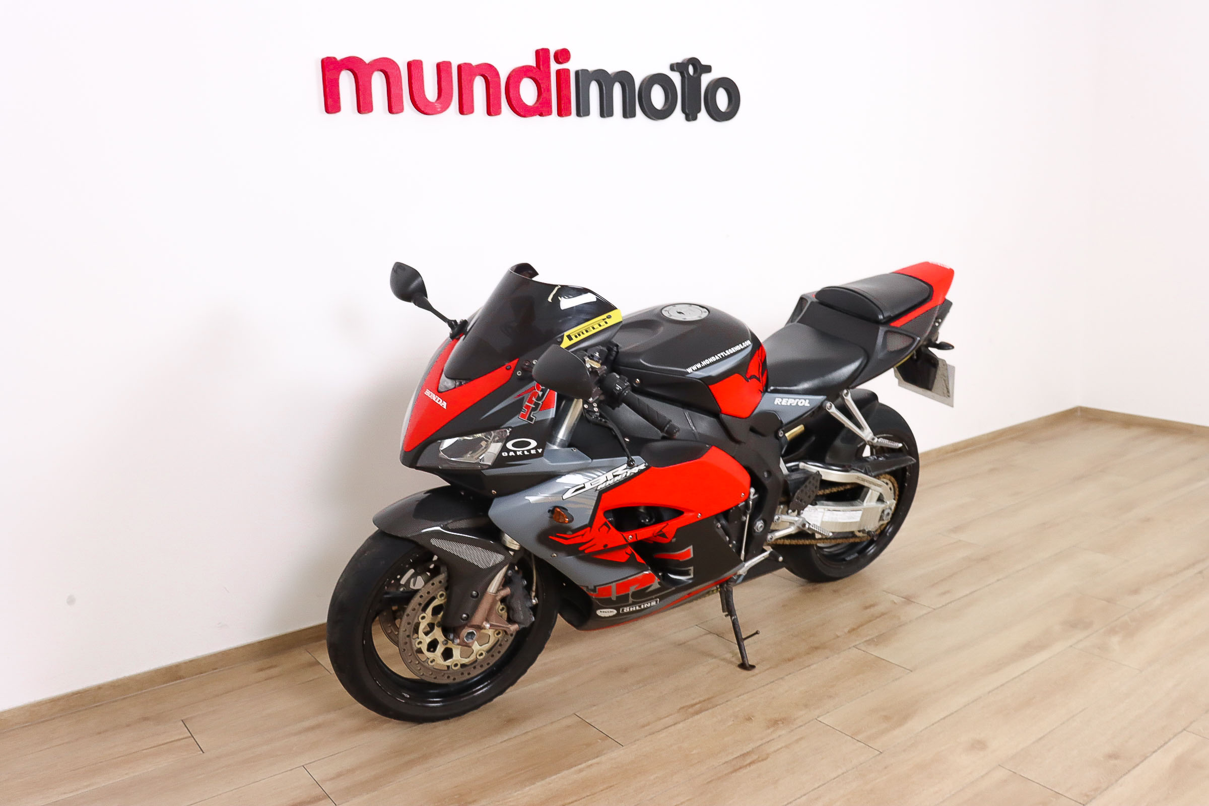 HONDA CBR 1000RR promoHONDA8 HONDA CBR 1000RR promoHONDA8