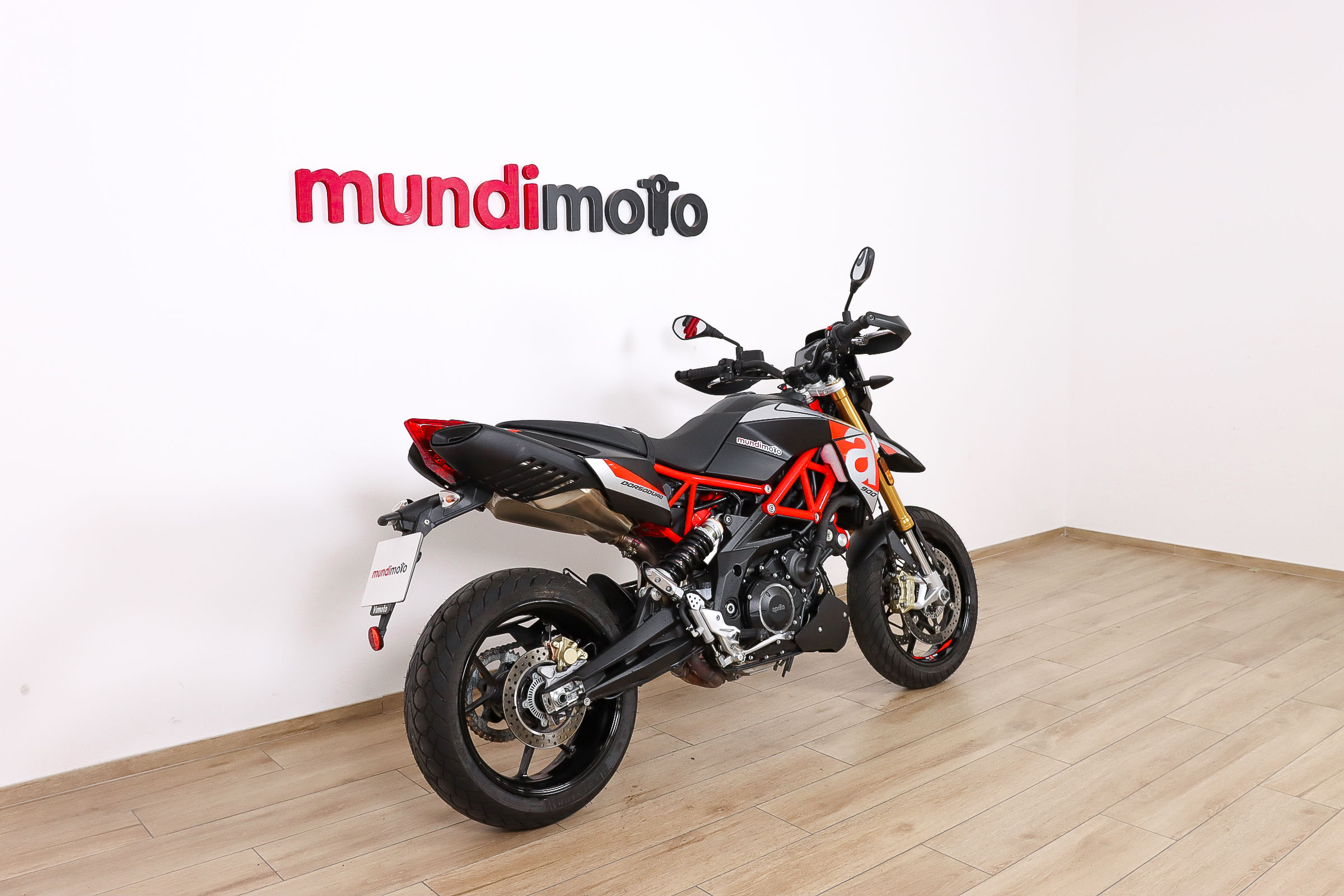 APRILIA Dorsoduro 900APRILIA3 APRILIA Dorsoduro 900APRILIA3