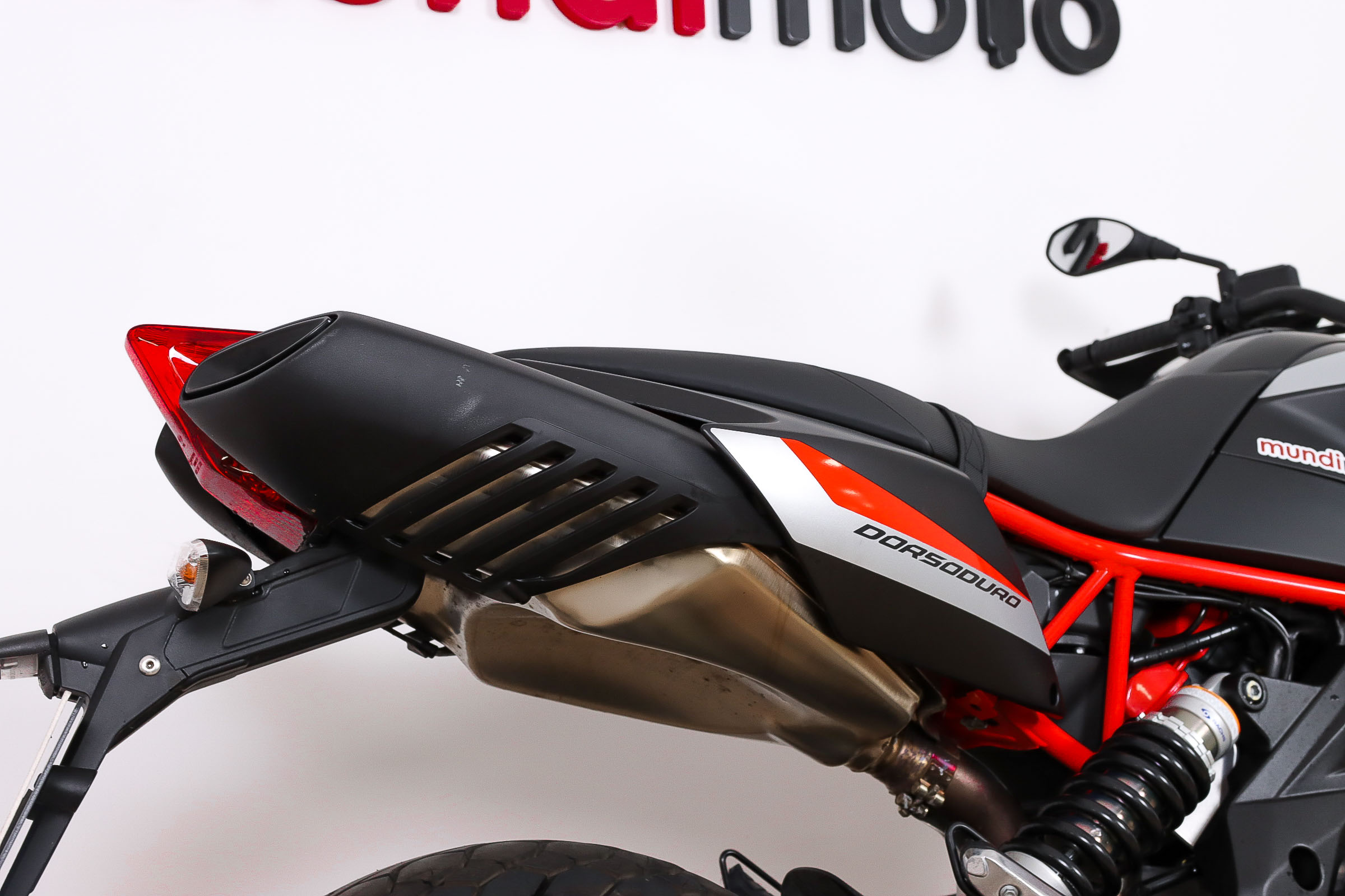 APRILIA Dorsoduro 900APRILIA7 APRILIA Dorsoduro 900APRILIA7