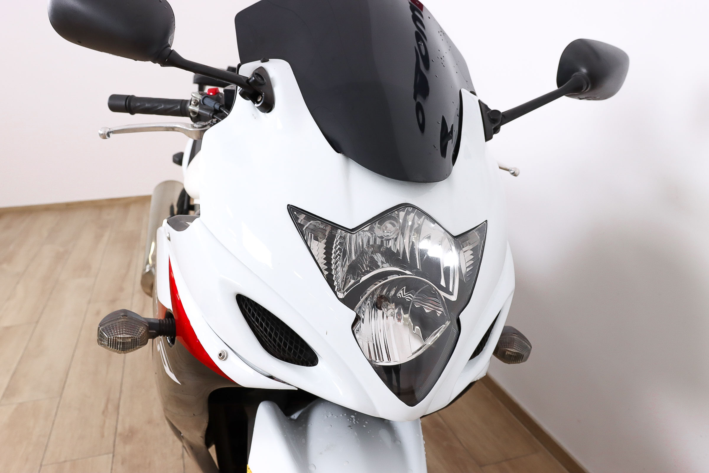 SUZUKI GSX 650 FSUZUKI3 SUZUKI GSX 650 FSUZUKI3
