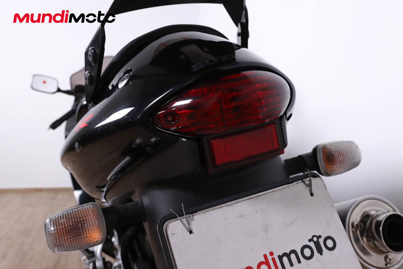 SUZUKI Hayabusa 1300 promoSUZUKI9 SUZUKI Hayabusa 1300 promoSUZUKI9
