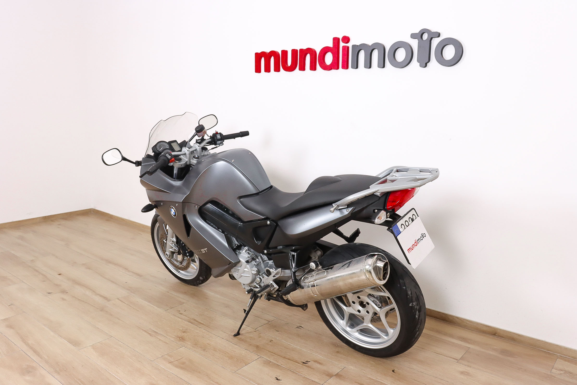 BMW F 800 STBMW8 BMW F 800 STBMW8