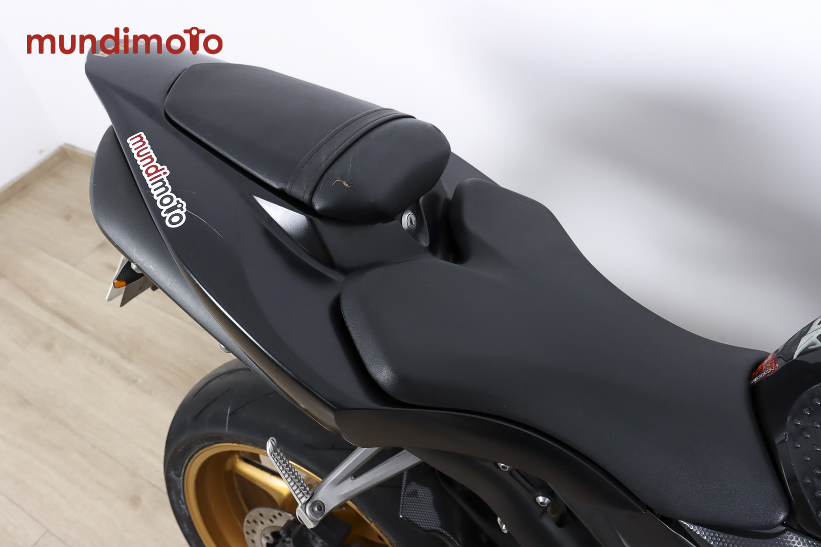 YAMAHA YZF R1YAMAHA7 YAMAHA YZF R1YAMAHA7