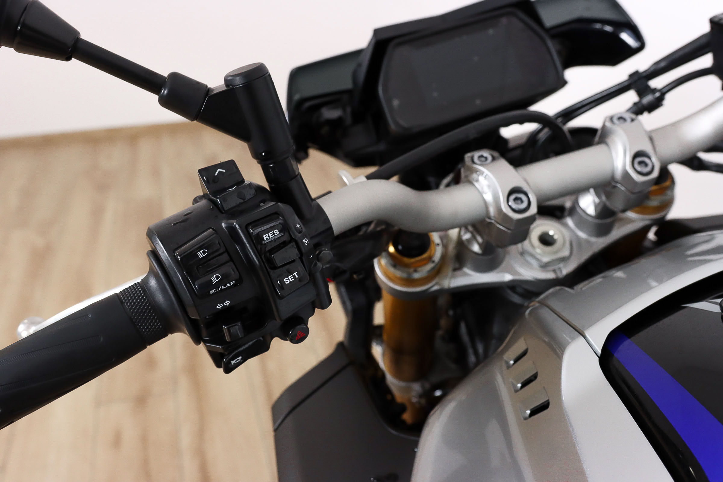 YAMAHA MT10 SPYAMAHA12 YAMAHA MT10 SPYAMAHA12