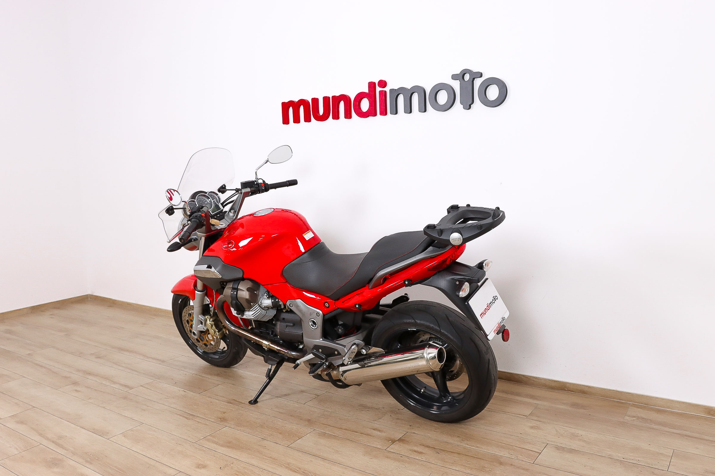 MOTO GUZZI Breva V1100MOTO GUZZI10 MOTO GUZZI Breva V1100MOTO GUZZI10