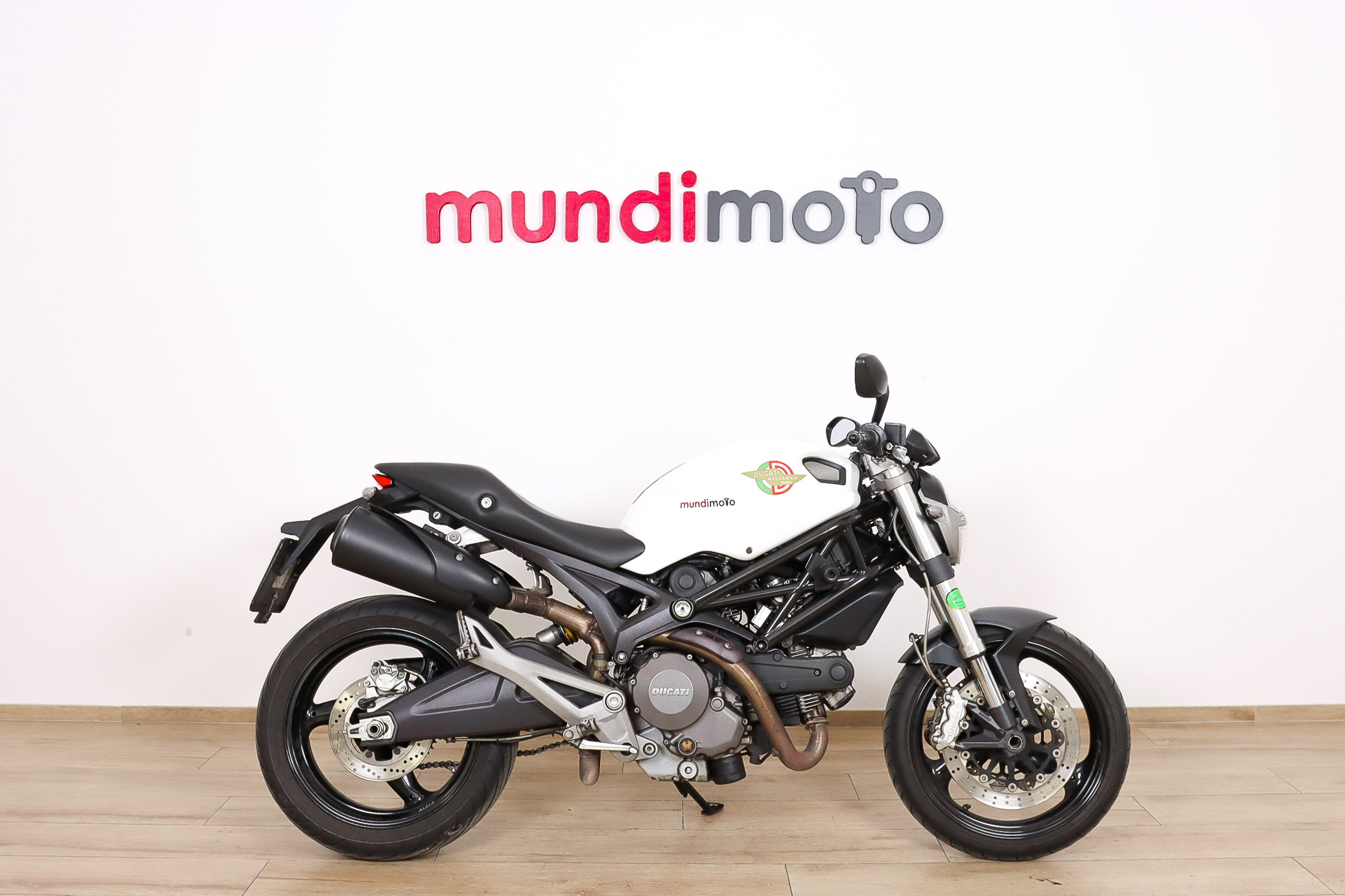 DUCATI MONSTER 696+DUCATI0 DUCATI MONSTER 696+DUCATI0
